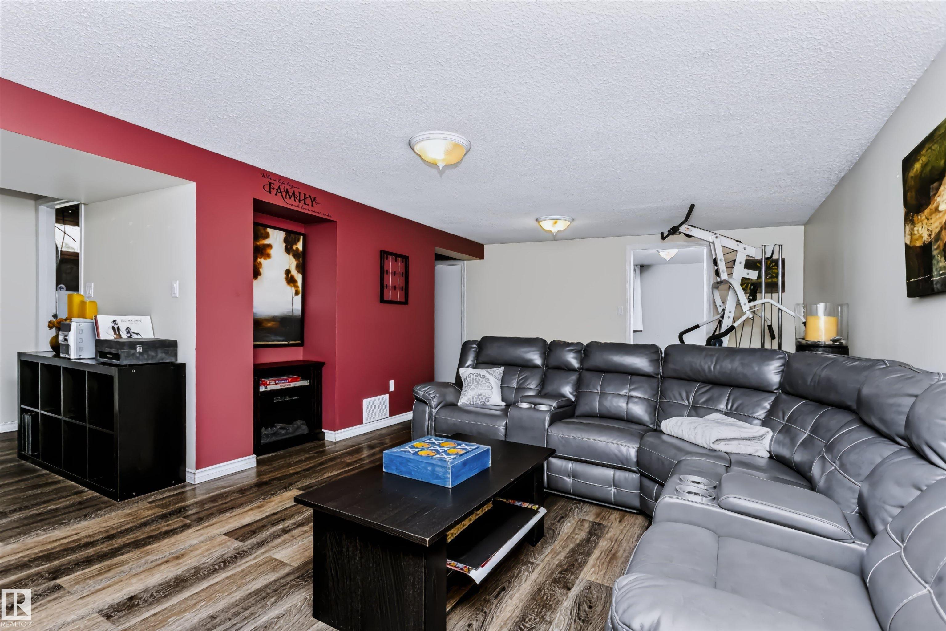 Photo 40 at 13503 135 Avenue NW, Wellington, Edmonton