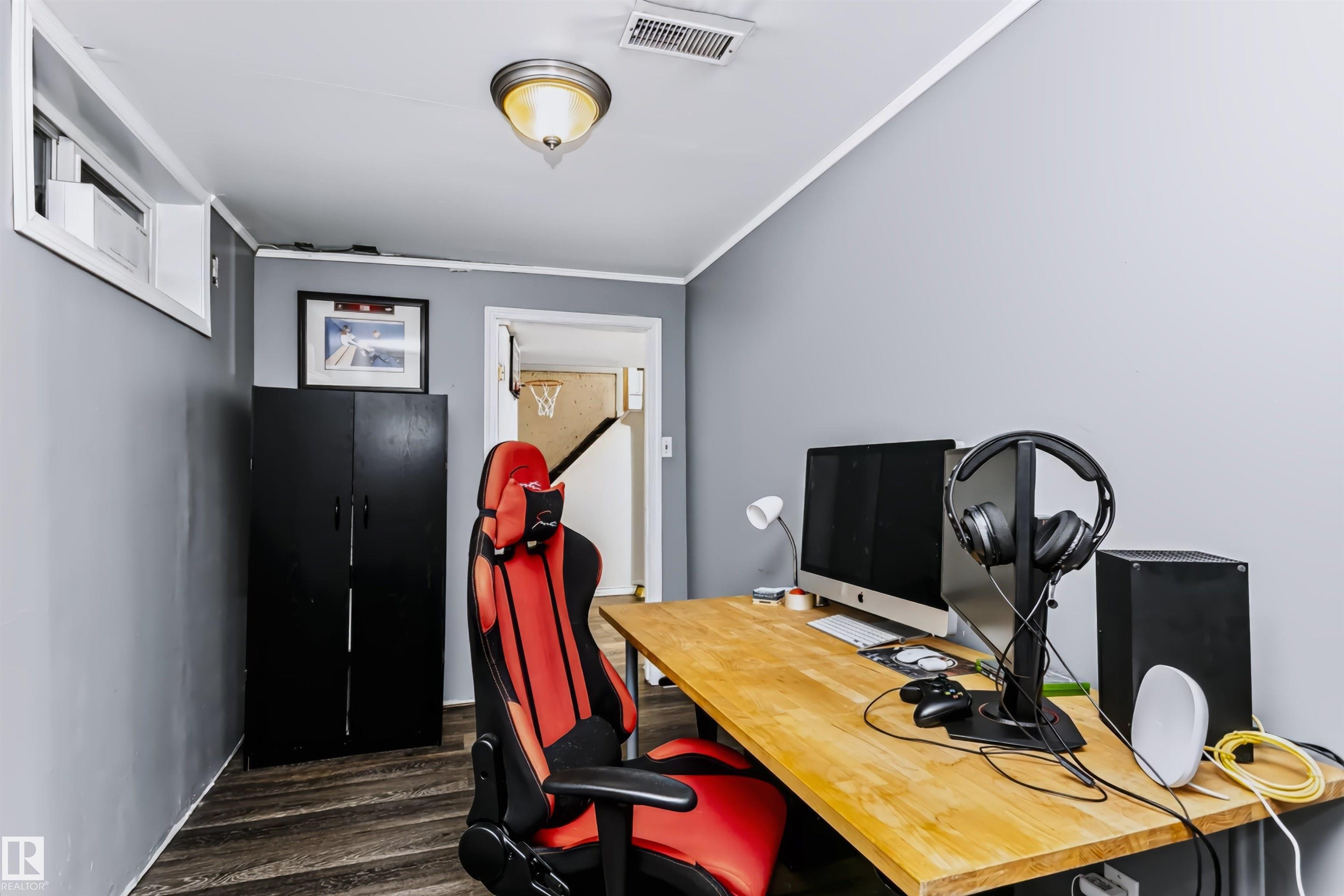 Photo 43 at 13503 135 Avenue NW, Wellington, Edmonton