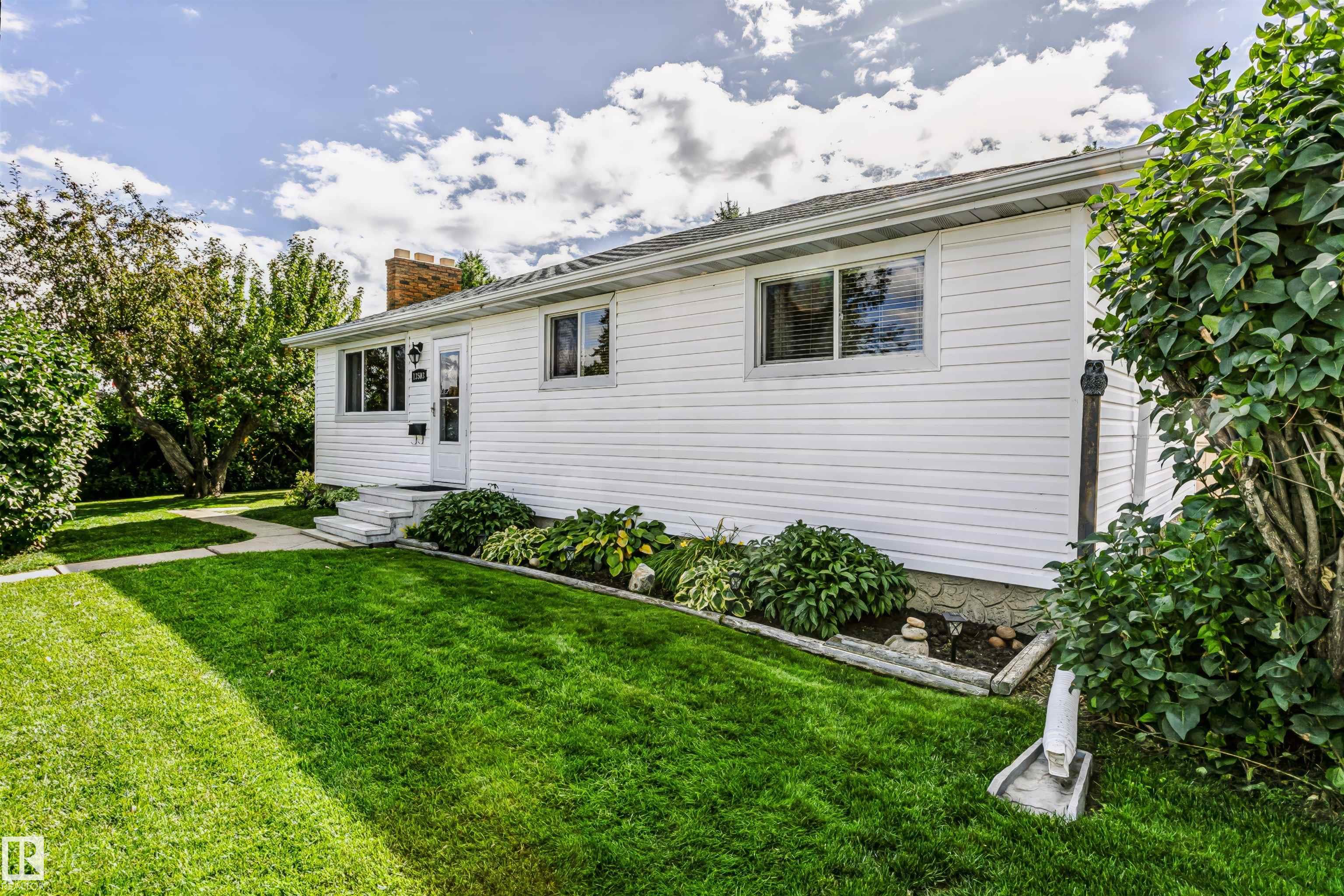 Photo 6 at 13503 135 Avenue NW, Wellington, Edmonton
