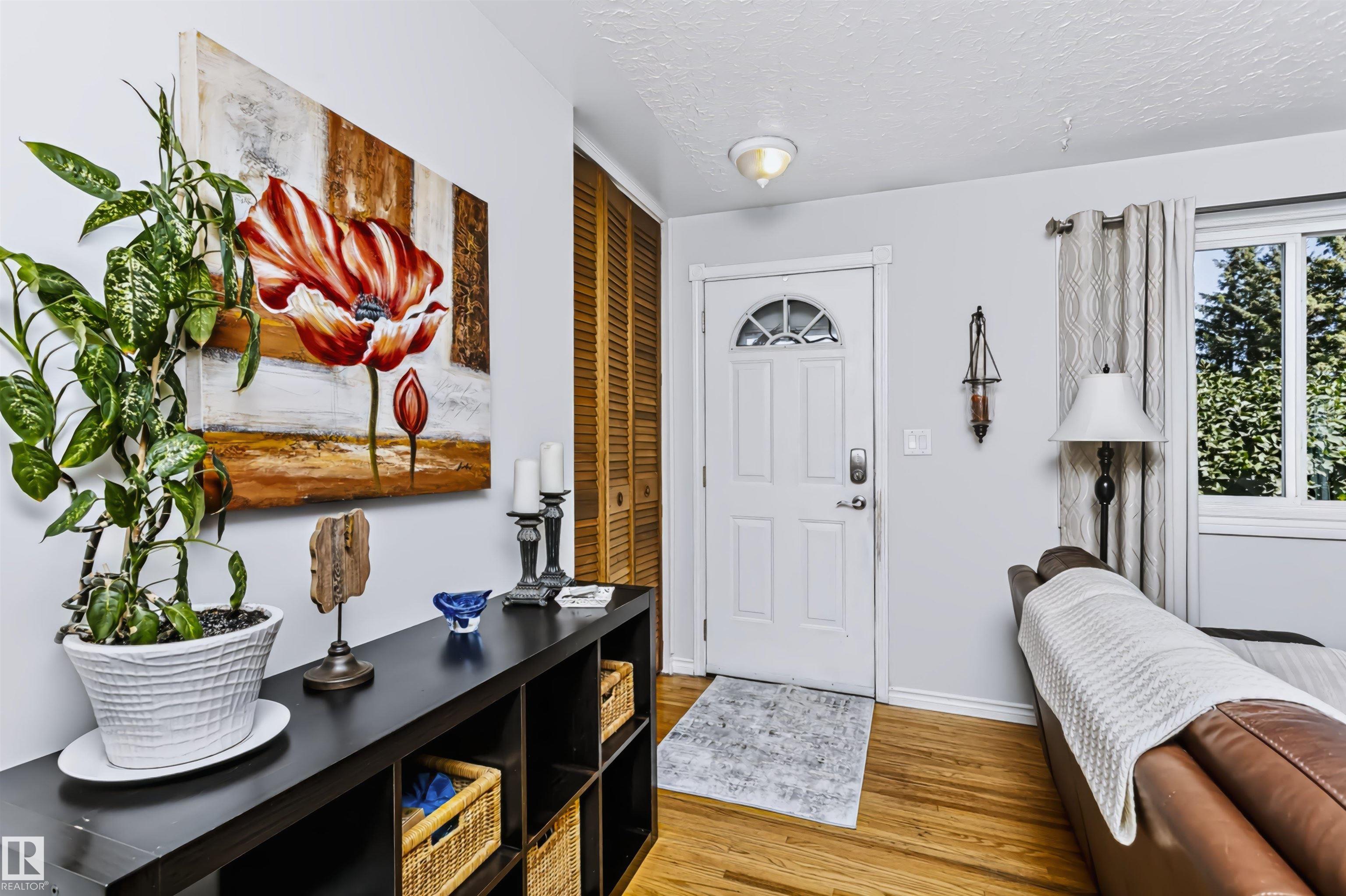 Photo 7 at 13503 135 Avenue NW, Wellington, Edmonton