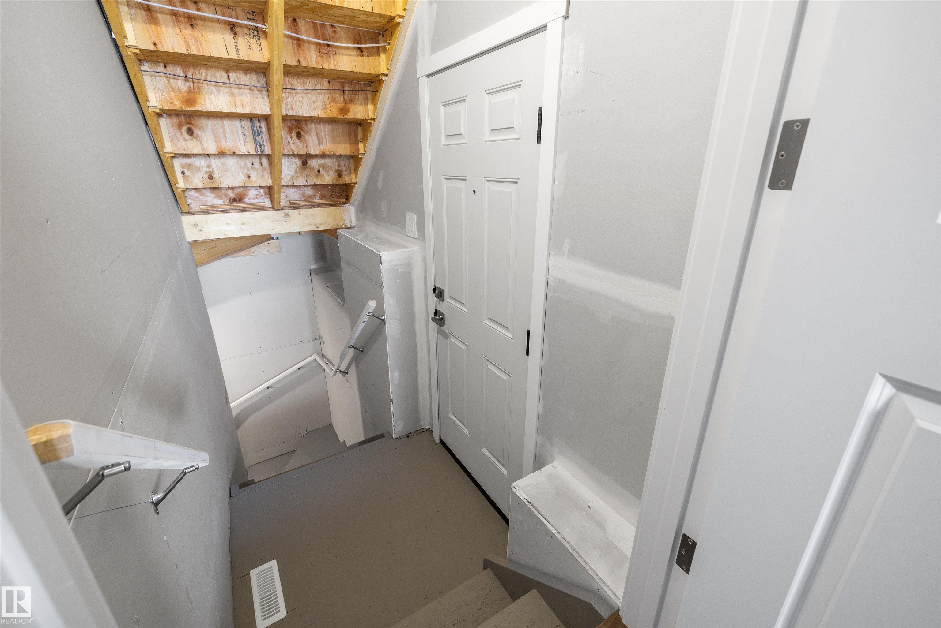 Photo 36 at 15744 7 Street NE, Quarry Ridge, Edmonton