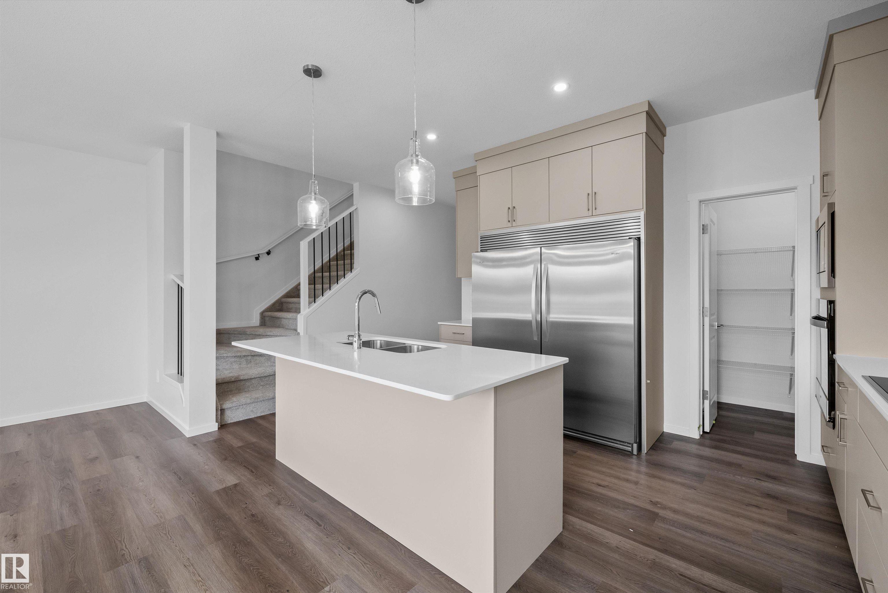 Photo 10 at 15744 7 Street NE, Quarry Ridge, Edmonton
