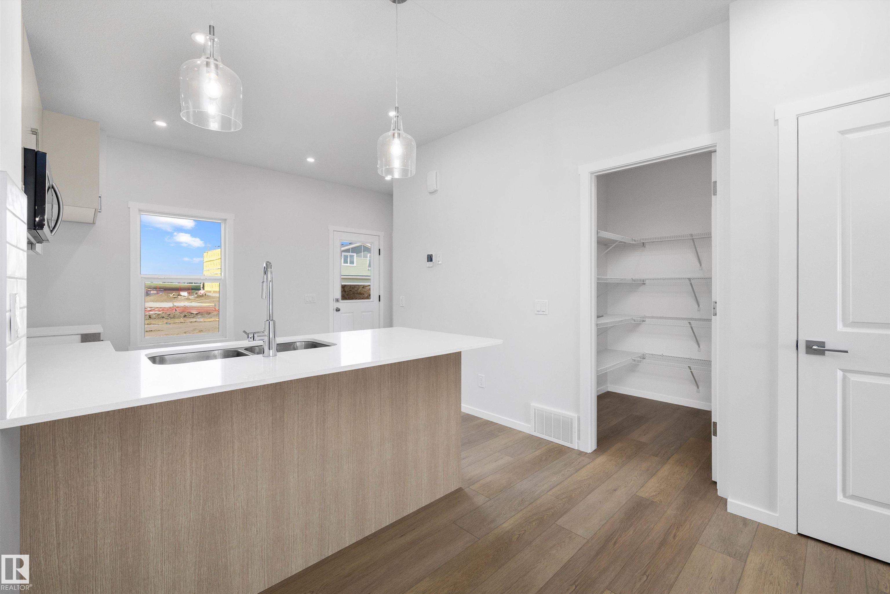 Photo 12 at 15656 3 Street NE, Quarry Ridge, Edmonton