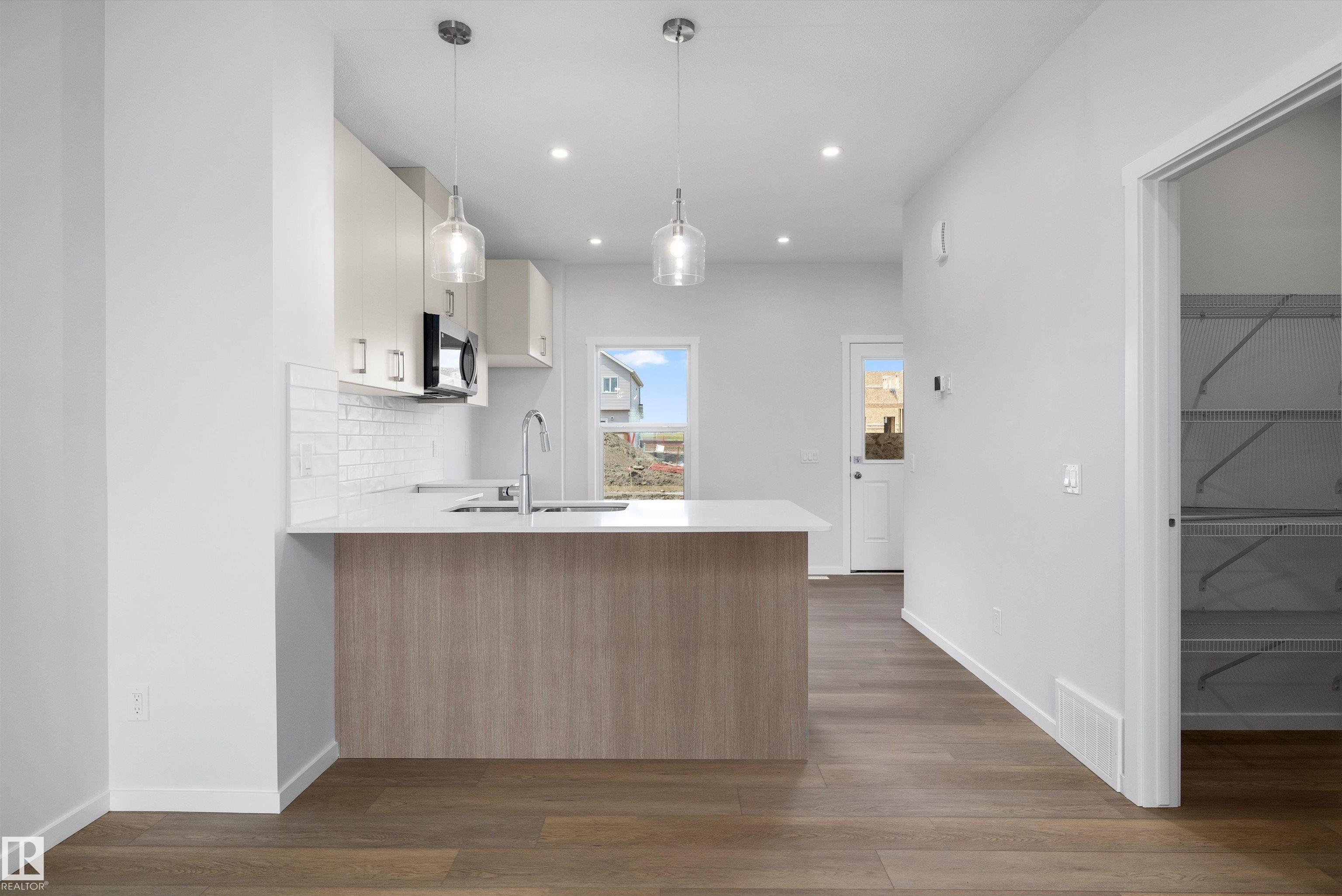 Photo 13 at 15656 3 Street NE, Quarry Ridge, Edmonton