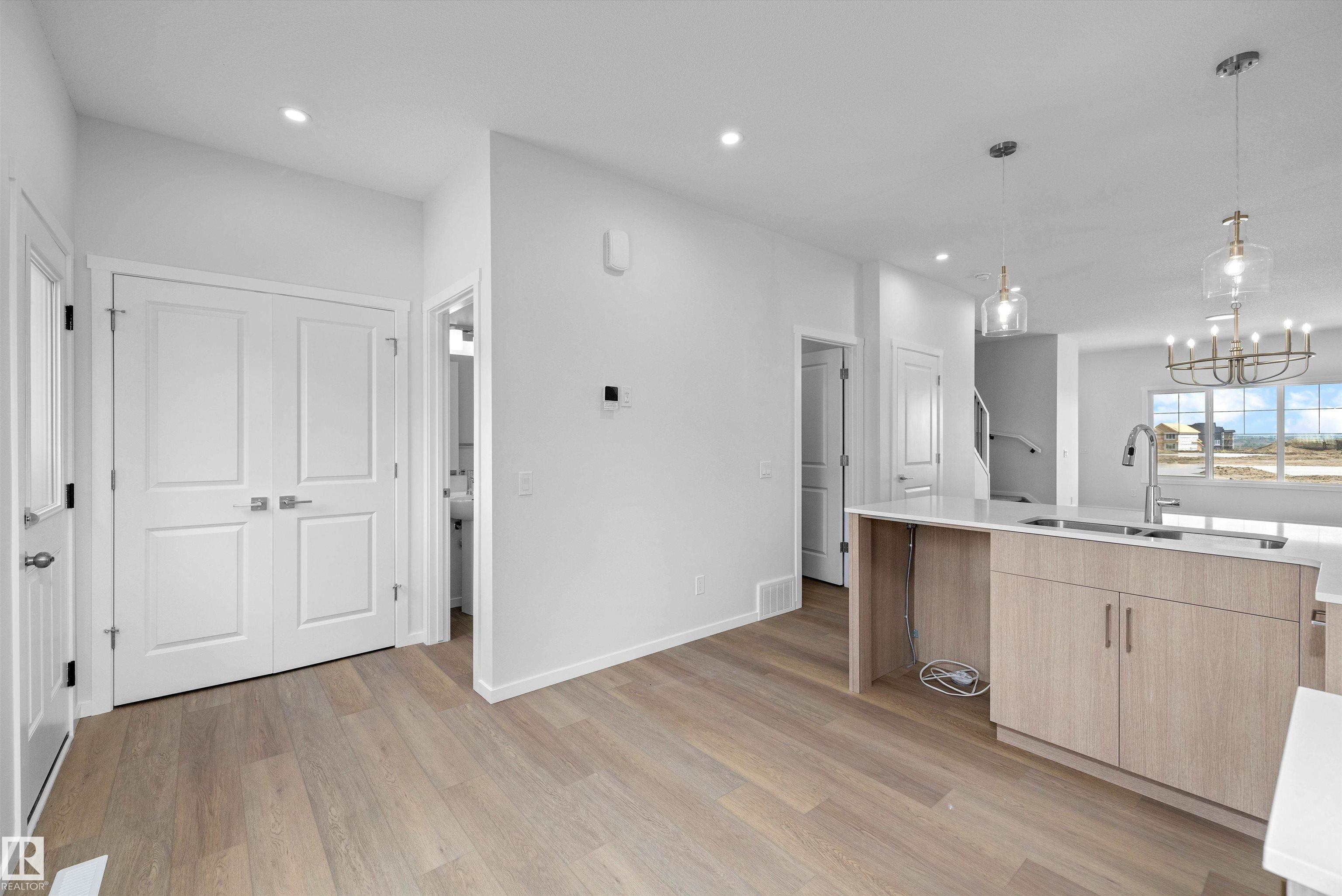 Photo 16 at 15656 3 Street NE, Quarry Ridge, Edmonton