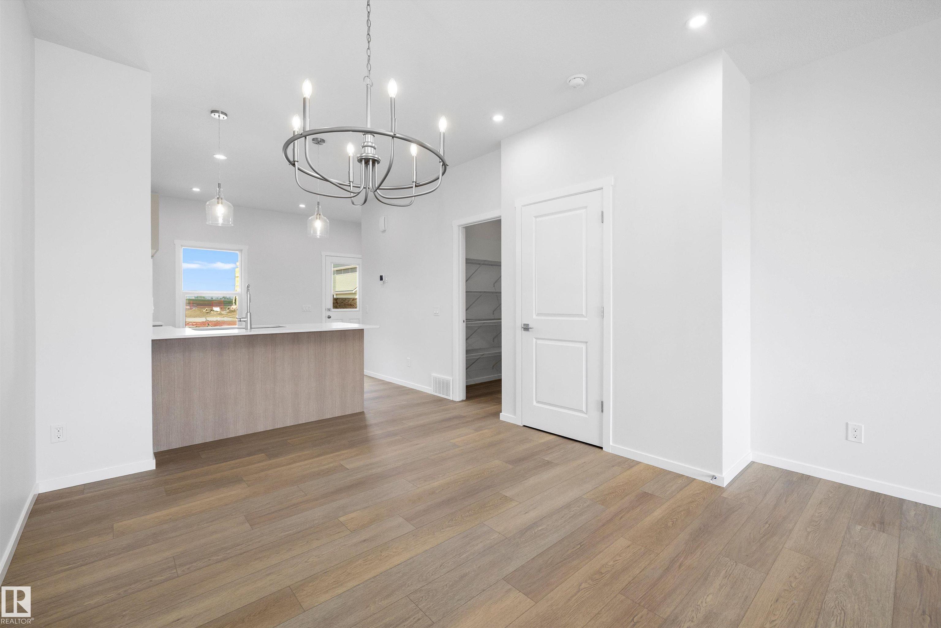 Photo 9 at 15656 3 Street NE, Quarry Ridge, Edmonton