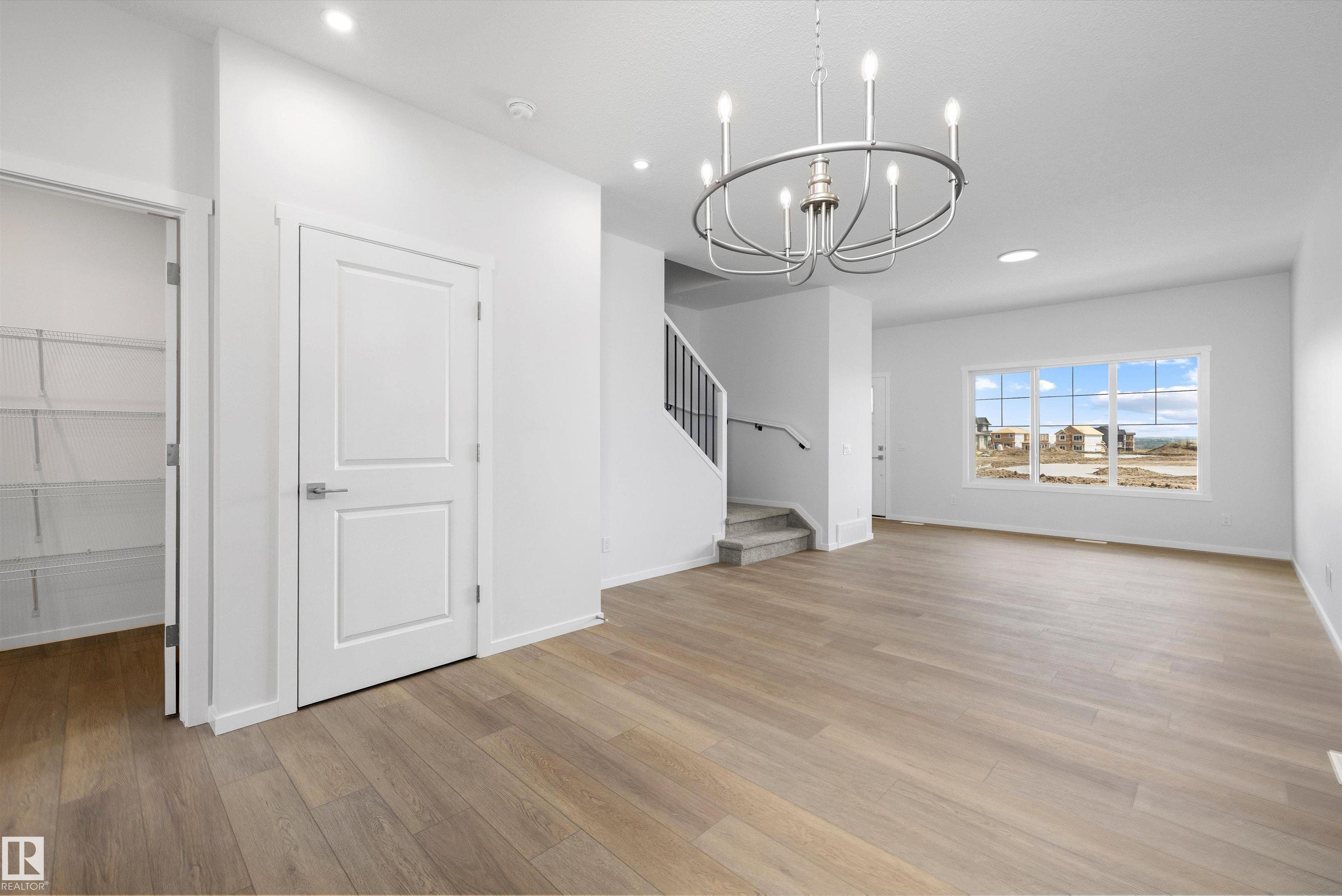 Photo 10 at 15656 3 Street NE, Quarry Ridge, Edmonton