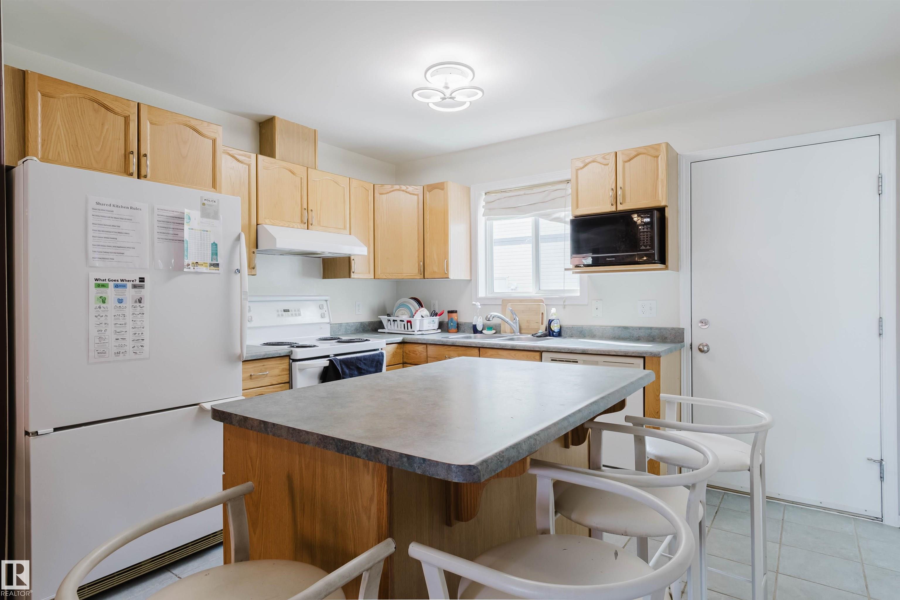 Photo 3 at 66 - 10909 106 Street NW, Central Mcdougall, Edmonton