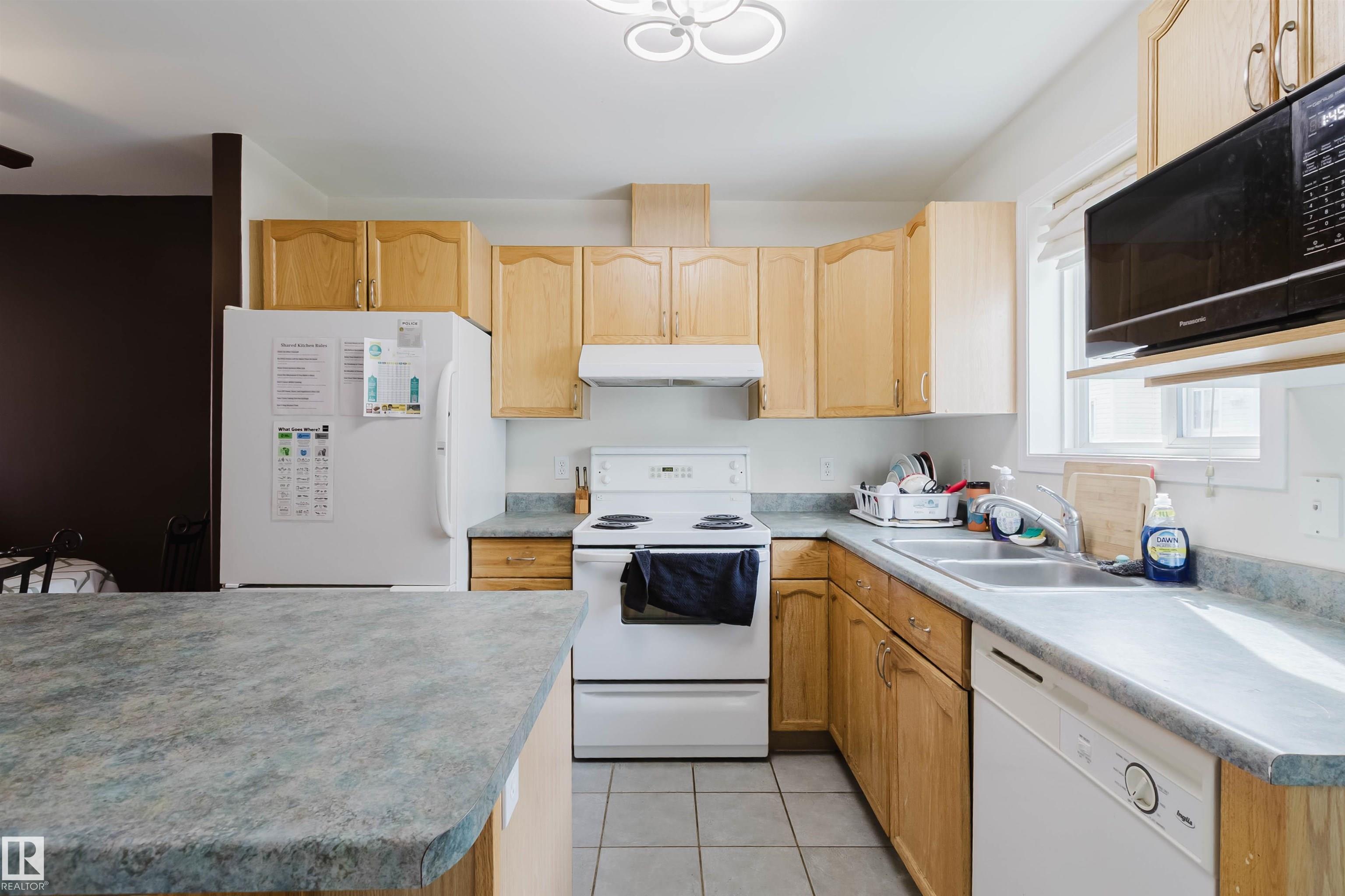 Photo 4 at 66 - 10909 106 Street NW, Central Mcdougall, Edmonton