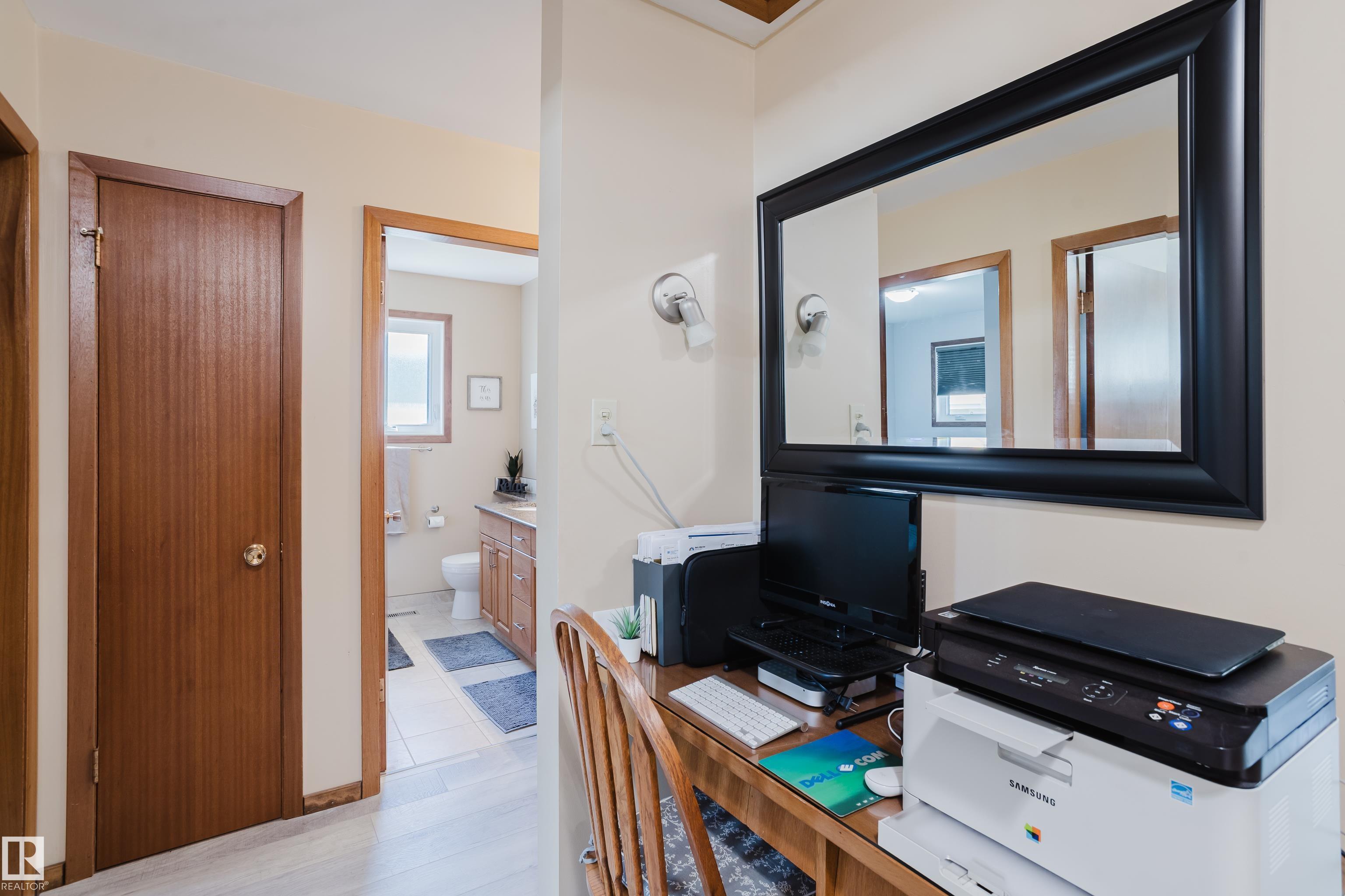 Photo 18 at 10924 35a Avenue NW, Duggan, Edmonton