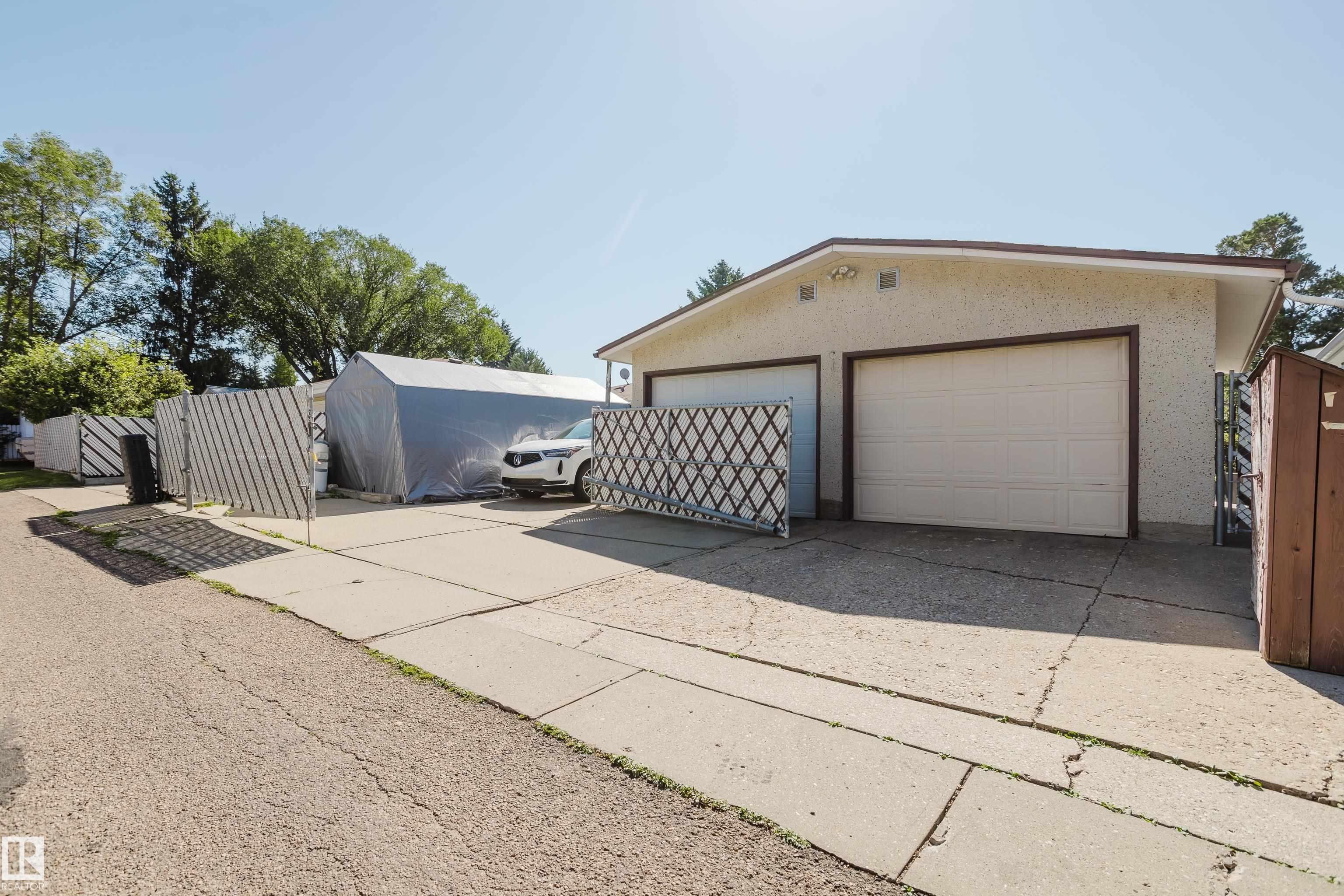 Photo 58 at 10924 35a Avenue NW, Duggan, Edmonton