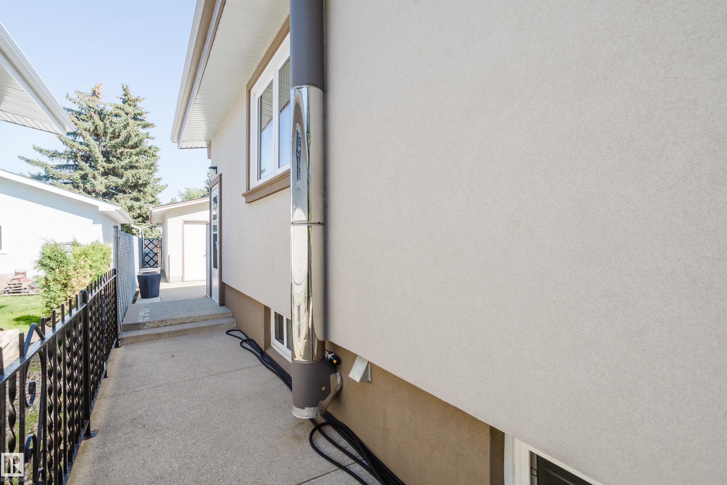 Photo 61 at 10924 35a Avenue NW, Duggan, Edmonton