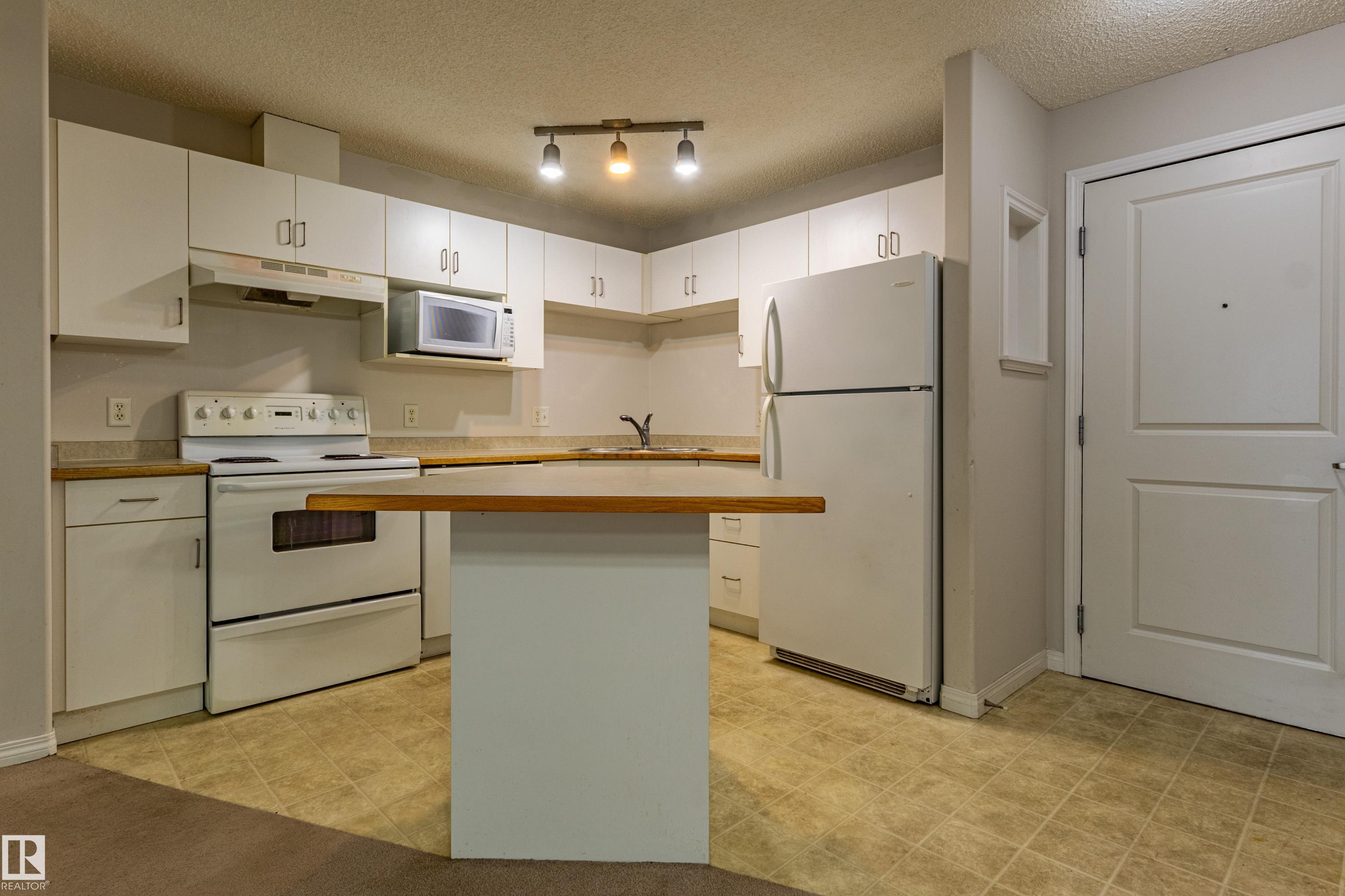 Photo 5 at 316 - 11325 83 Street NW, Parkdale, Edmonton