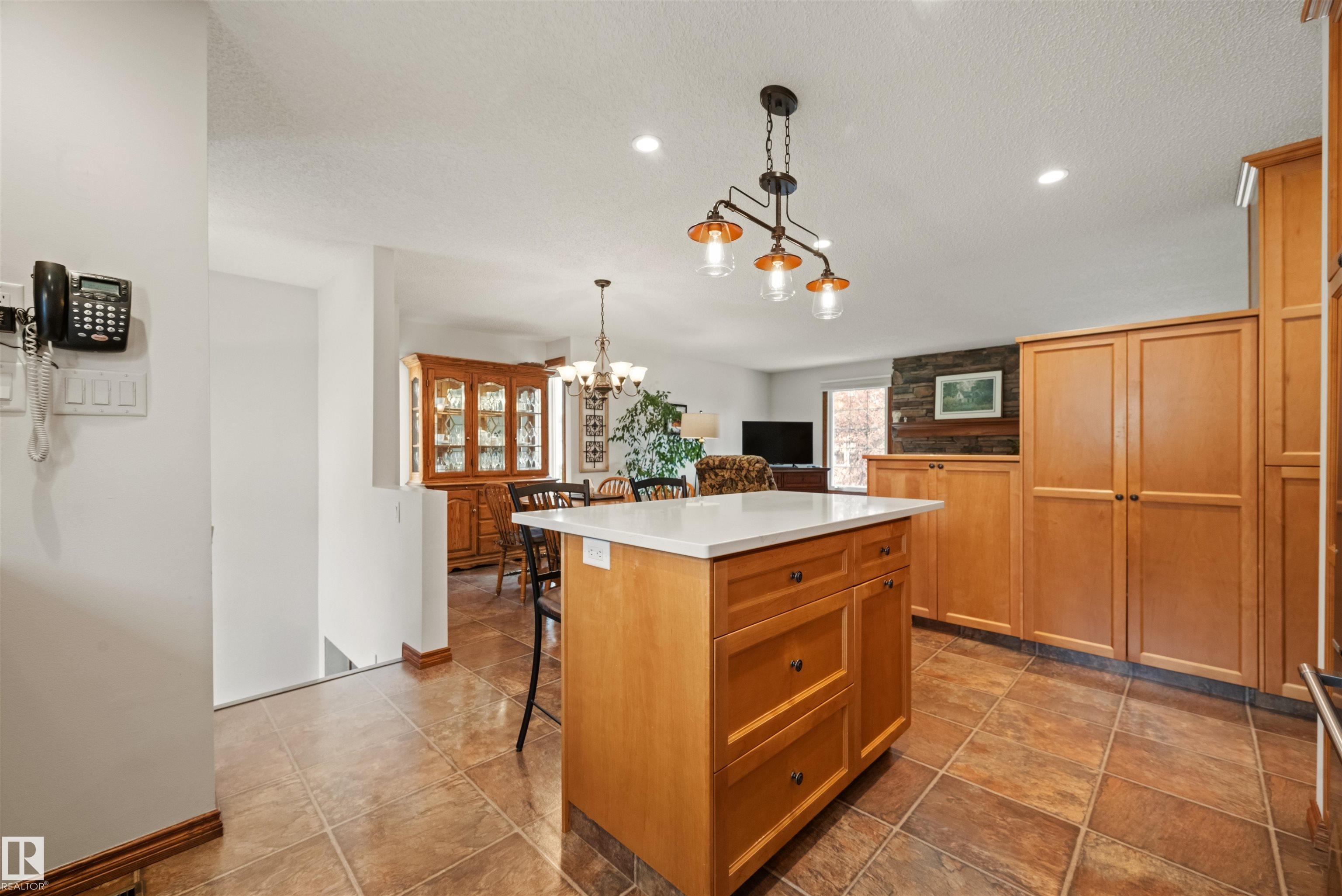 Photo 7 at 704 Warwick Road NW, Dunluce, Edmonton