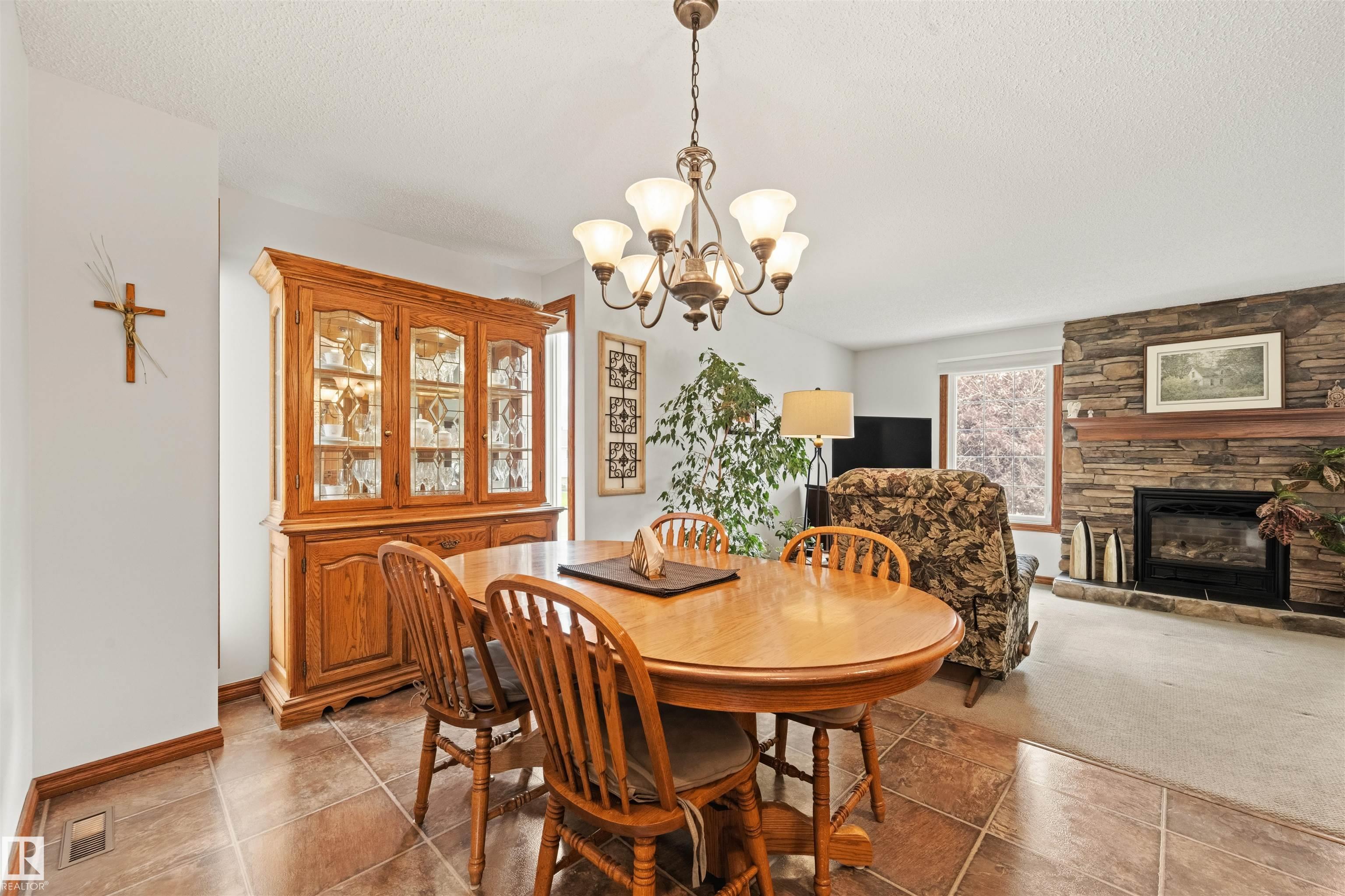 Photo 8 at 704 Warwick Road NW, Dunluce, Edmonton