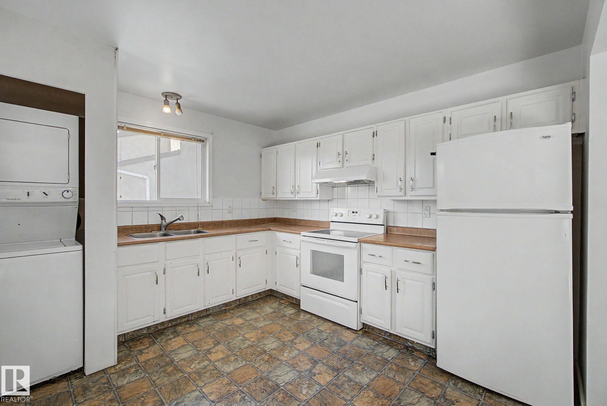 Photo 12 at 6237 13 Avenue NW, Sakaw, Edmonton