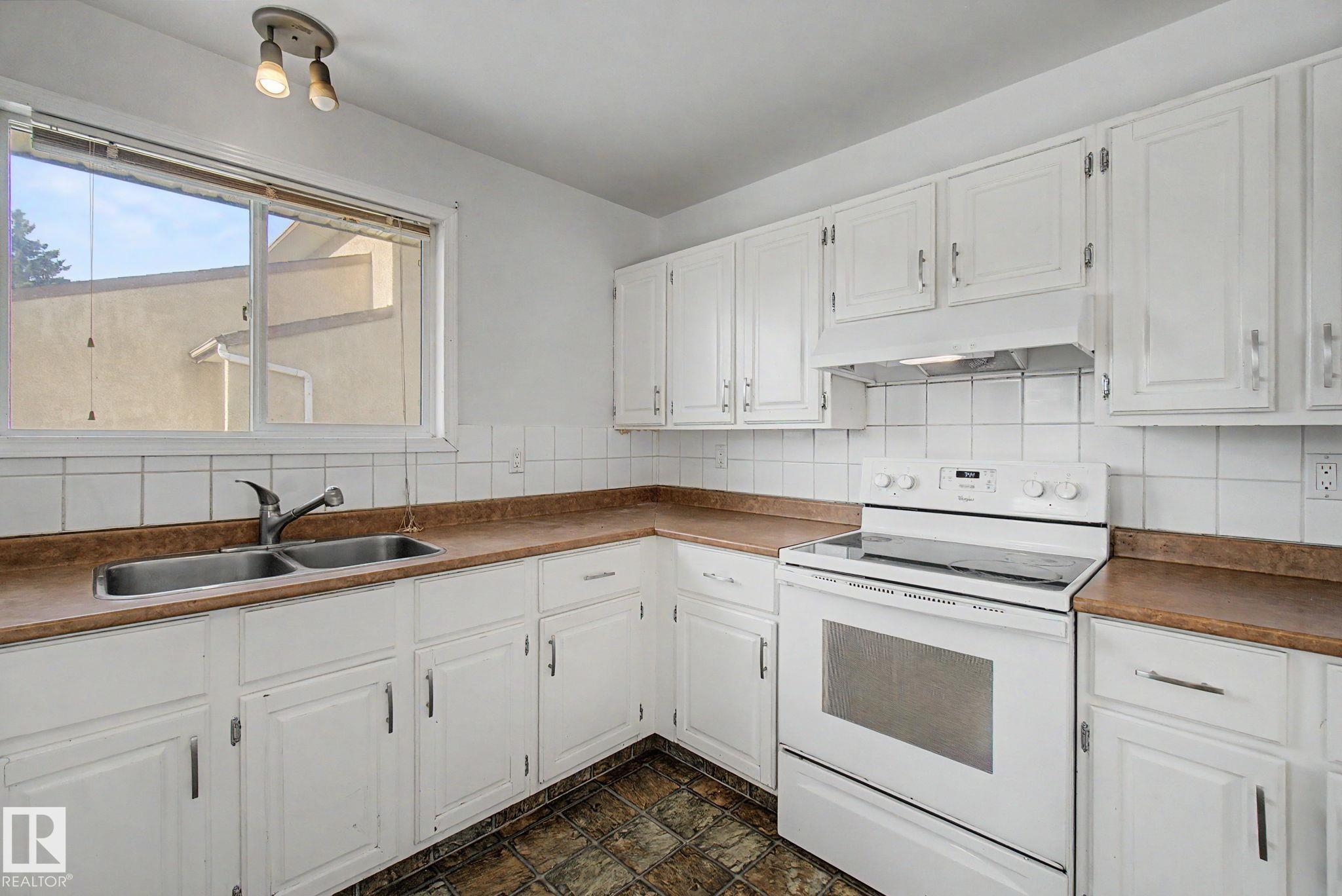 Photo 13 at 6237 13 Avenue NW, Sakaw, Edmonton