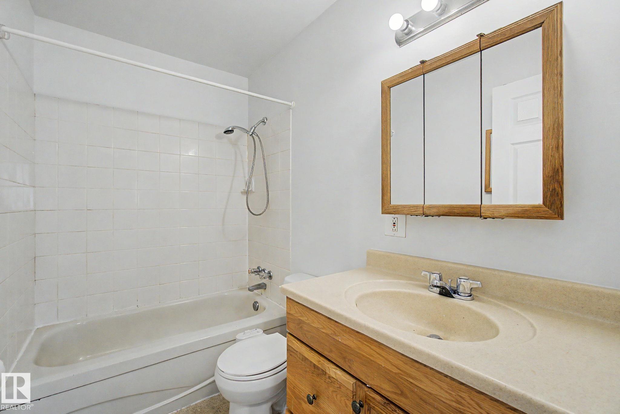 Photo 19 at 6237 13 Avenue NW, Sakaw, Edmonton