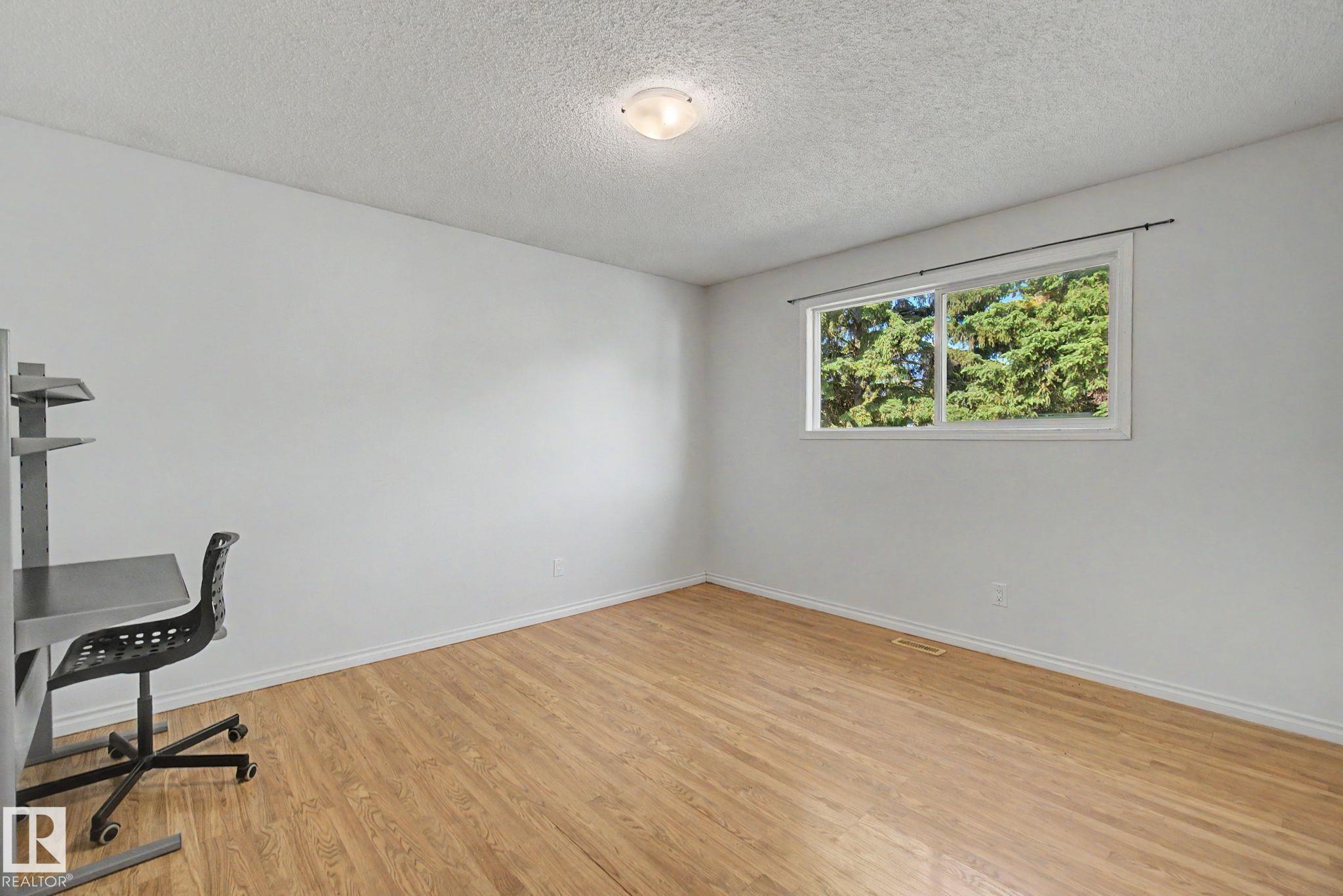 Photo 23 at 6237 13 Avenue NW, Sakaw, Edmonton