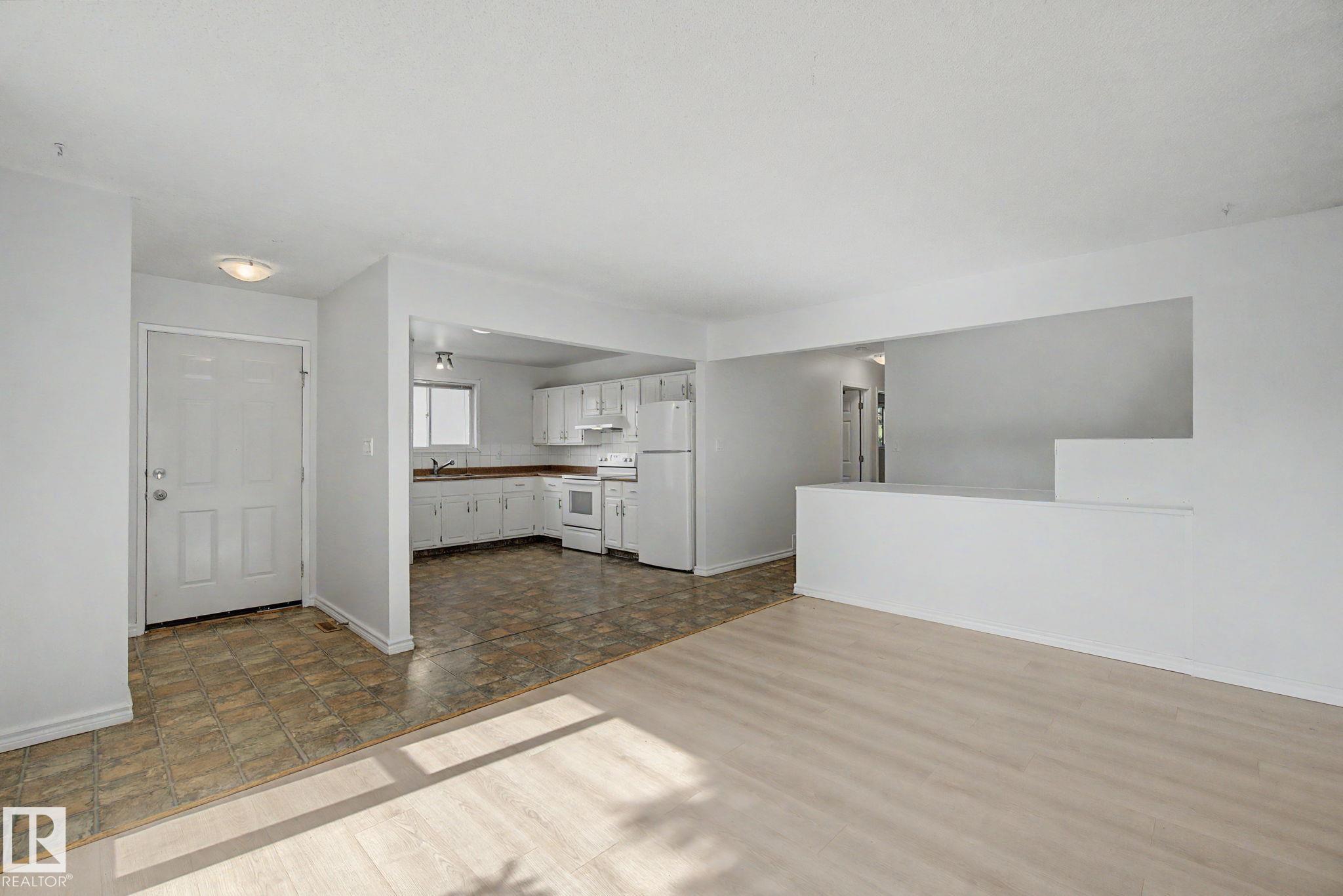 Photo 8 at 6237 13 Avenue NW, Sakaw, Edmonton