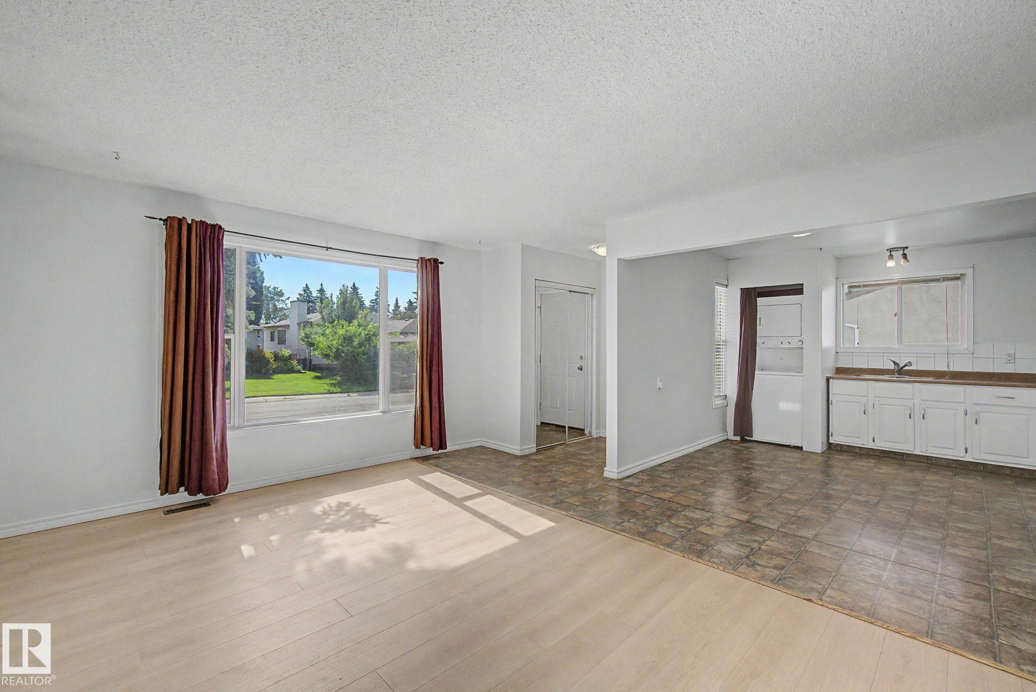 Photo 9 at 6237 13 Avenue NW, Sakaw, Edmonton