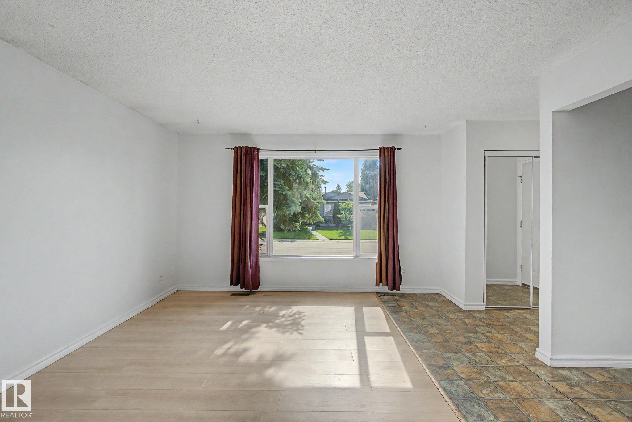 Photo 10 at 6237 13 Avenue NW, Sakaw, Edmonton