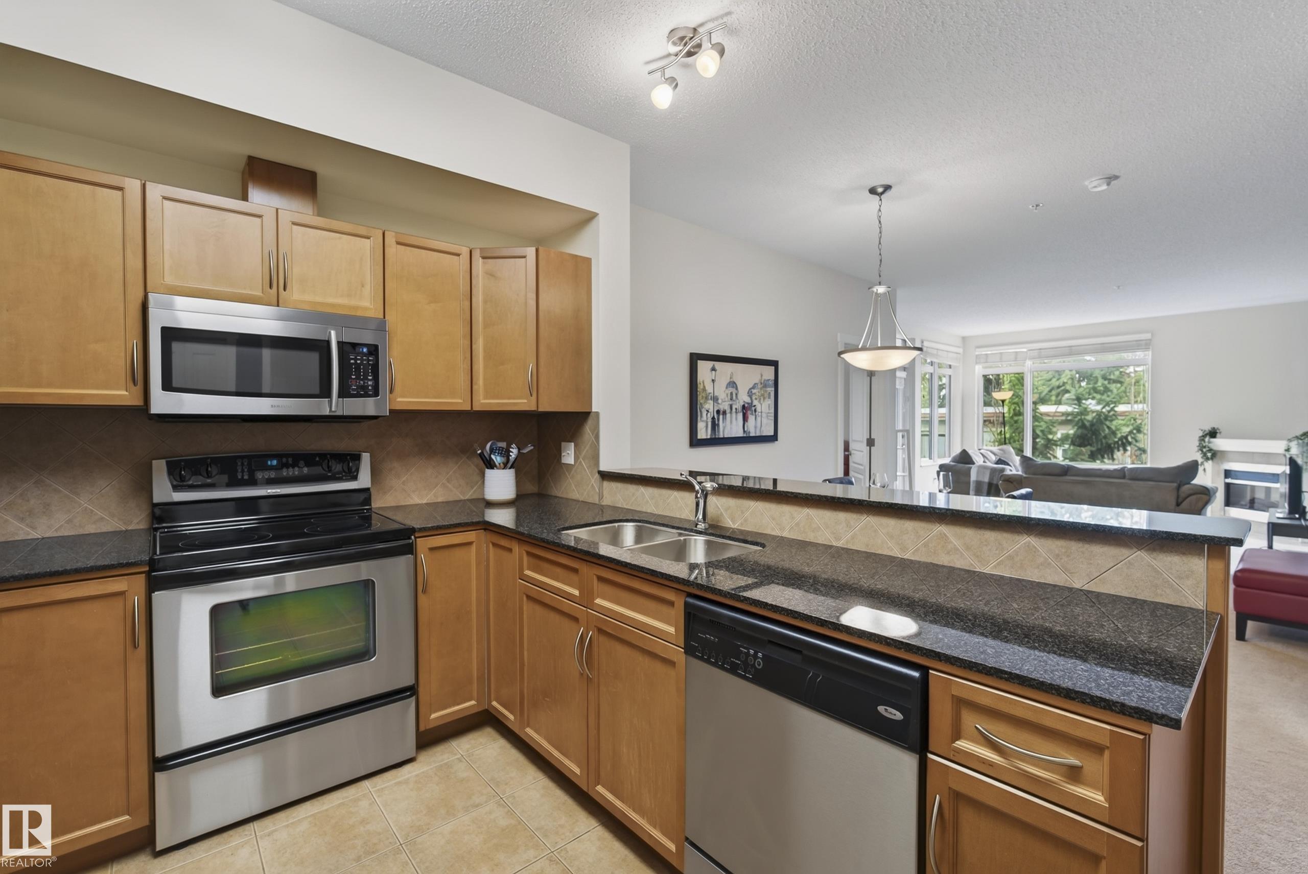 Photo 11 at 305 - 11140 68 Avenue NW, Parkallen, Edmonton