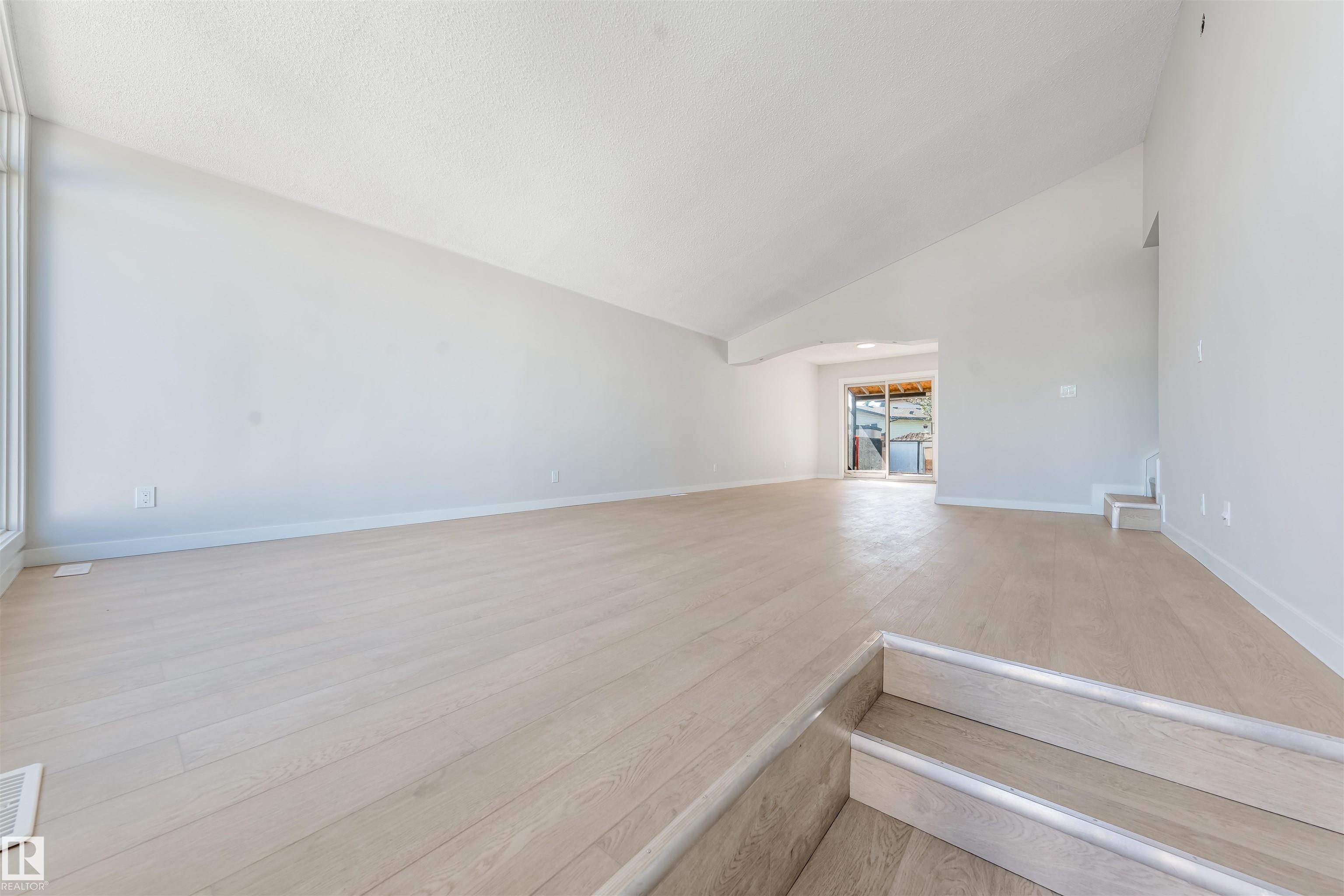 Photo 12 at 1768 48a Street NW, Pollard Meadows, Edmonton