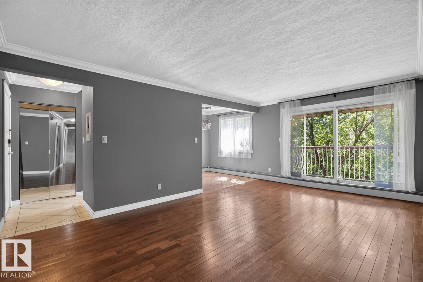 Photo 10 at 402 - 10625 83 Avenue NW, Strathcona, Edmonton