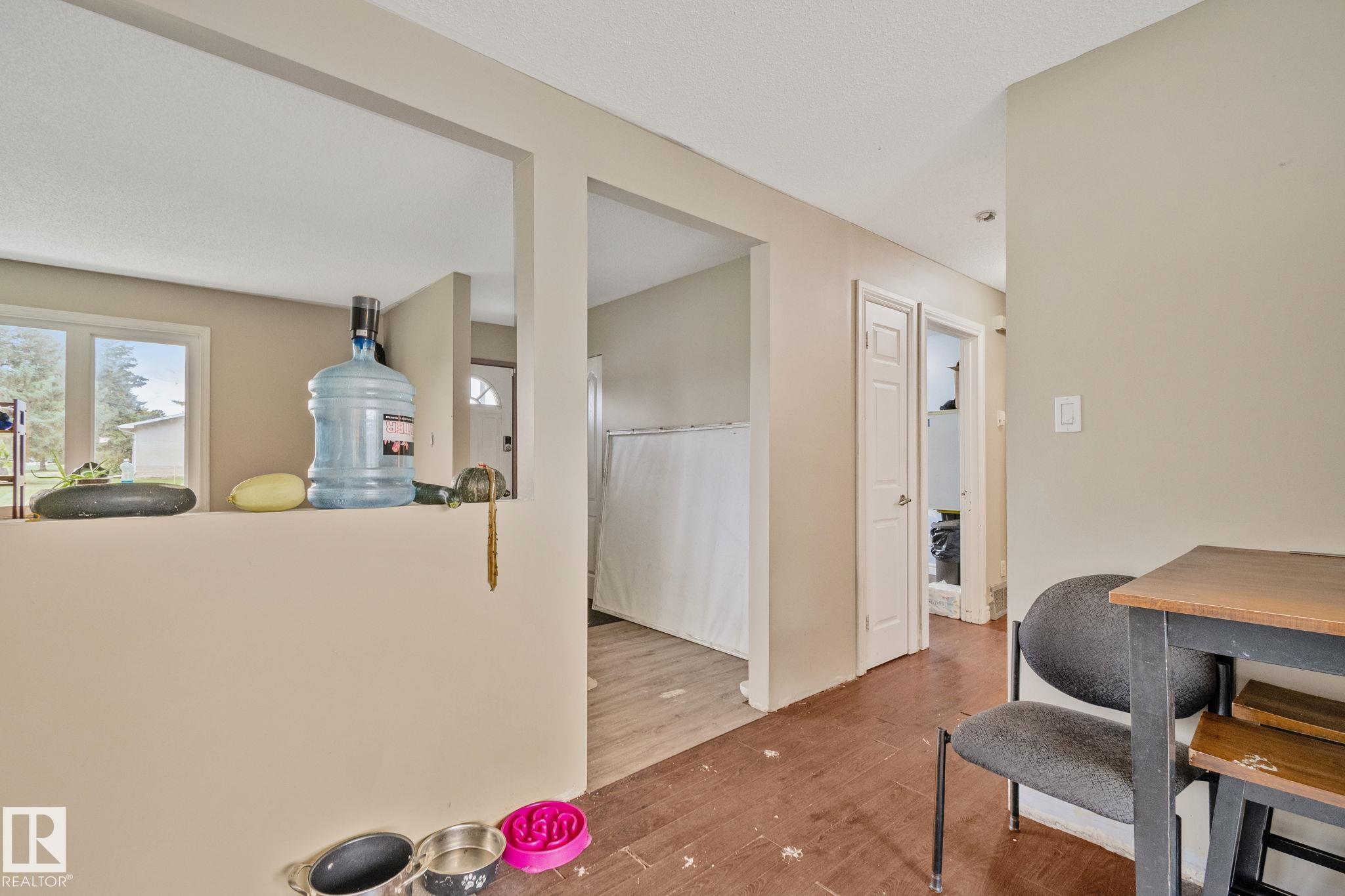 Photo 11 at 31 Linden Street, Broxton Park, Spruce Grove