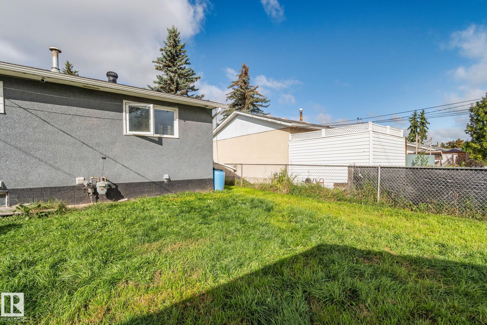 Photo 34 at 31 Linden Street, Broxton Park, Spruce Grove