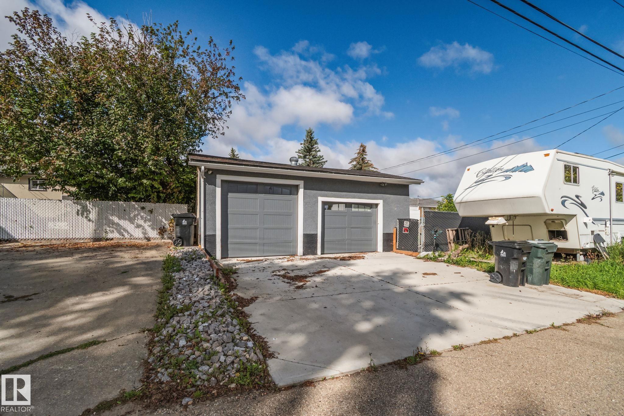 Photo 35 at 31 Linden Street, Broxton Park, Spruce Grove