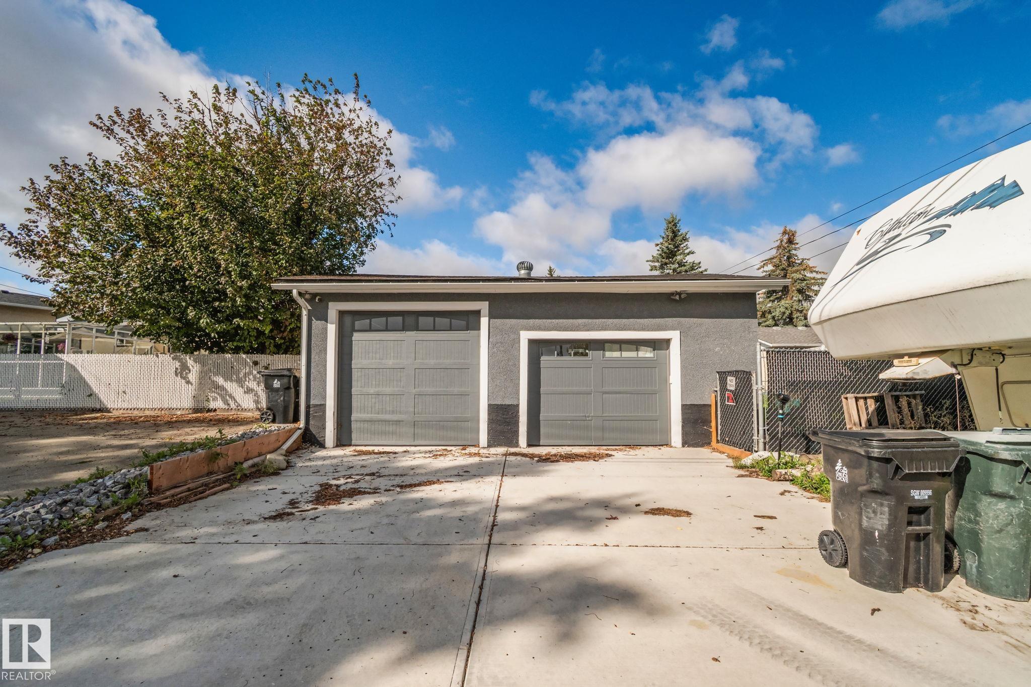 Photo 36 at 31 Linden Street, Broxton Park, Spruce Grove