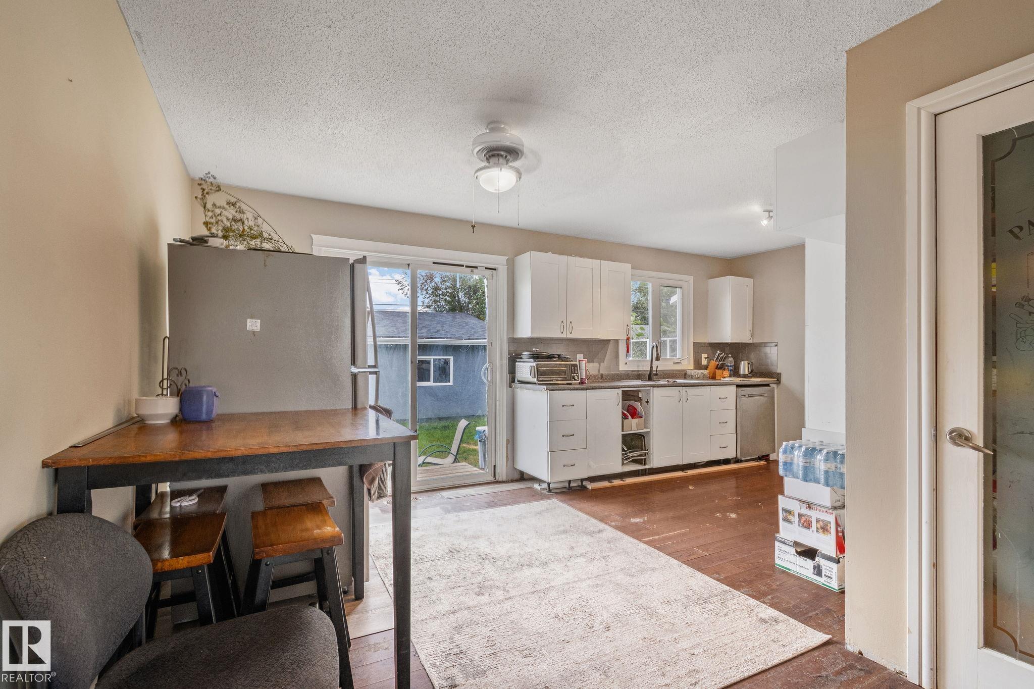 Photo 5 at 31 Linden Street, Broxton Park, Spruce Grove