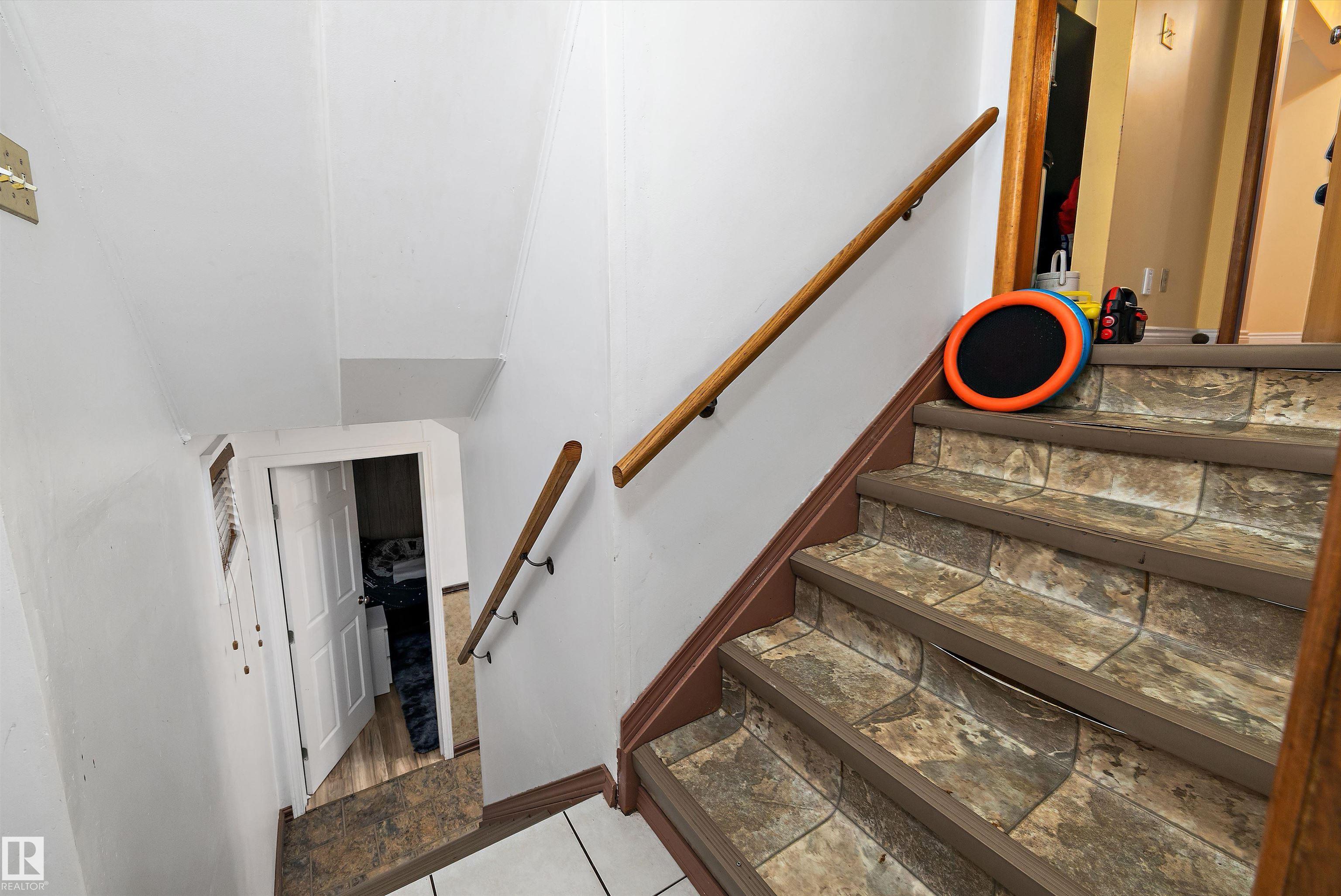 Photo 18 at 10621 60a Avenue NW, Pleasantview, Edmonton