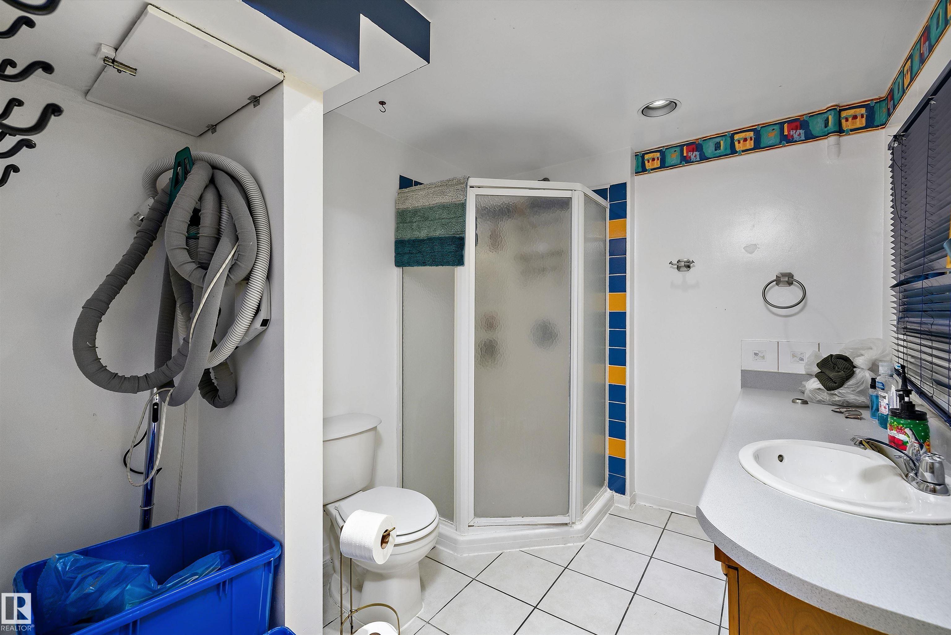 Photo 20 at 10621 60a Avenue NW, Pleasantview, Edmonton
