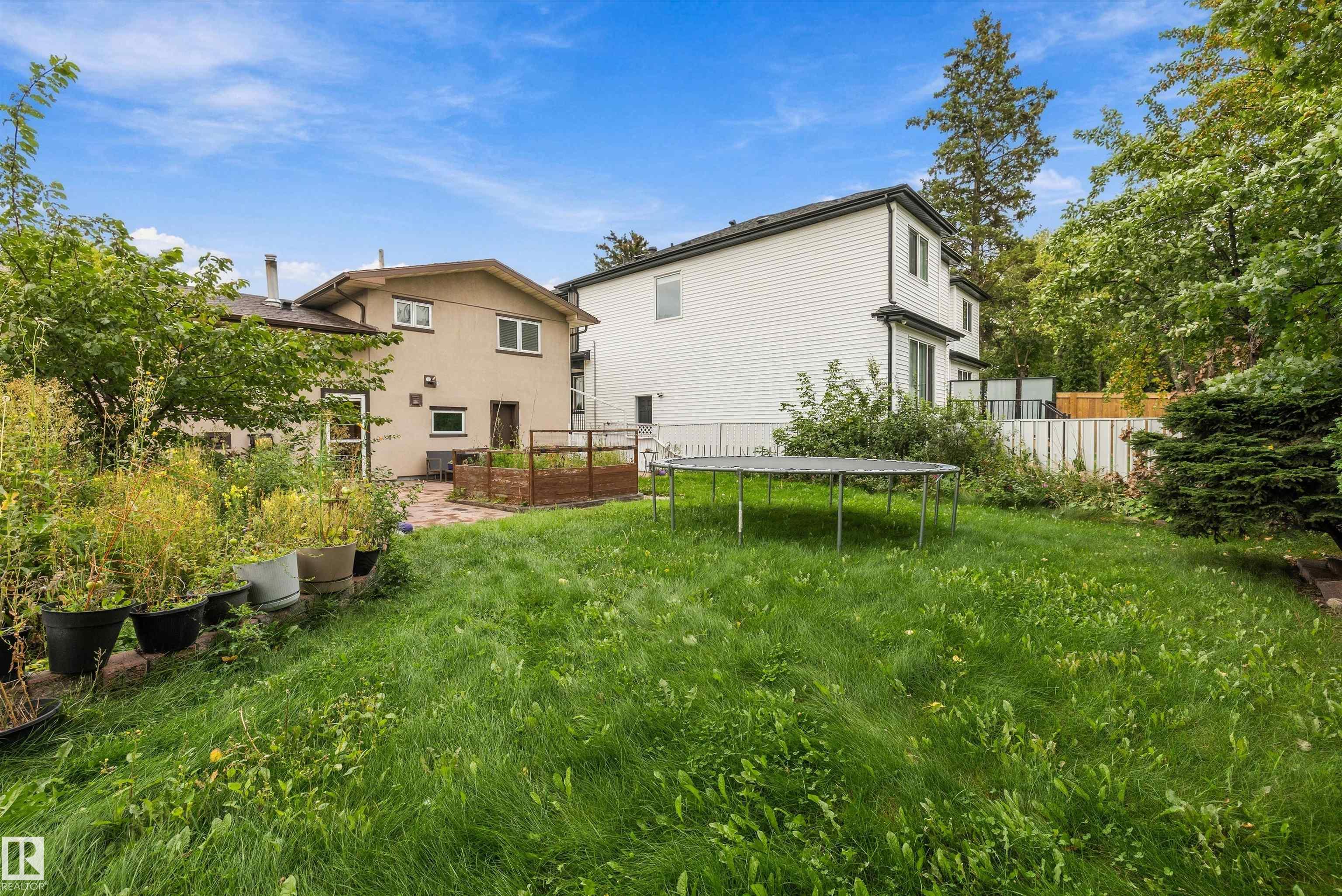Photo 25 at 10621 60a Avenue NW, Pleasantview, Edmonton