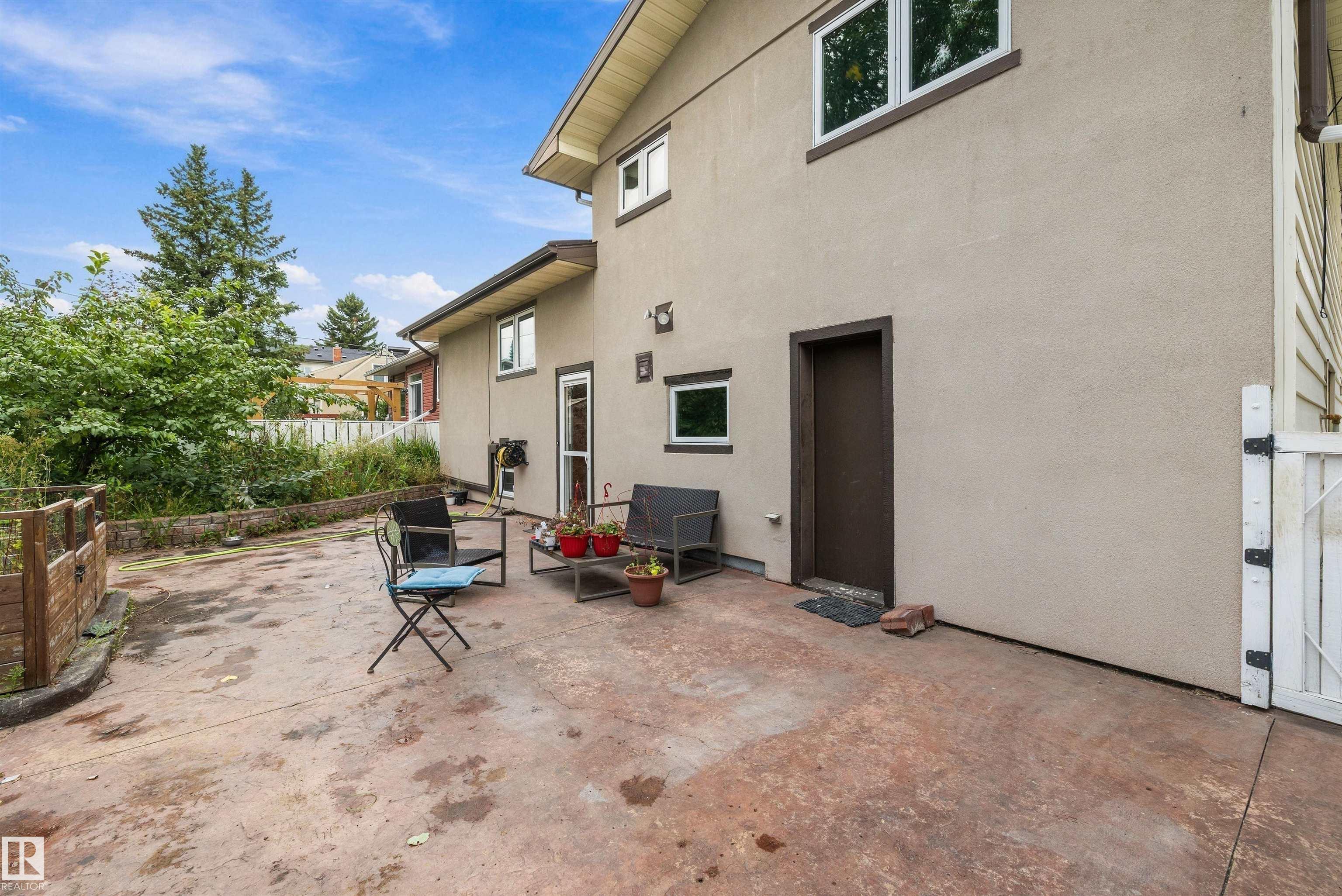 Photo 32 at 10621 60a Avenue NW, Pleasantview, Edmonton