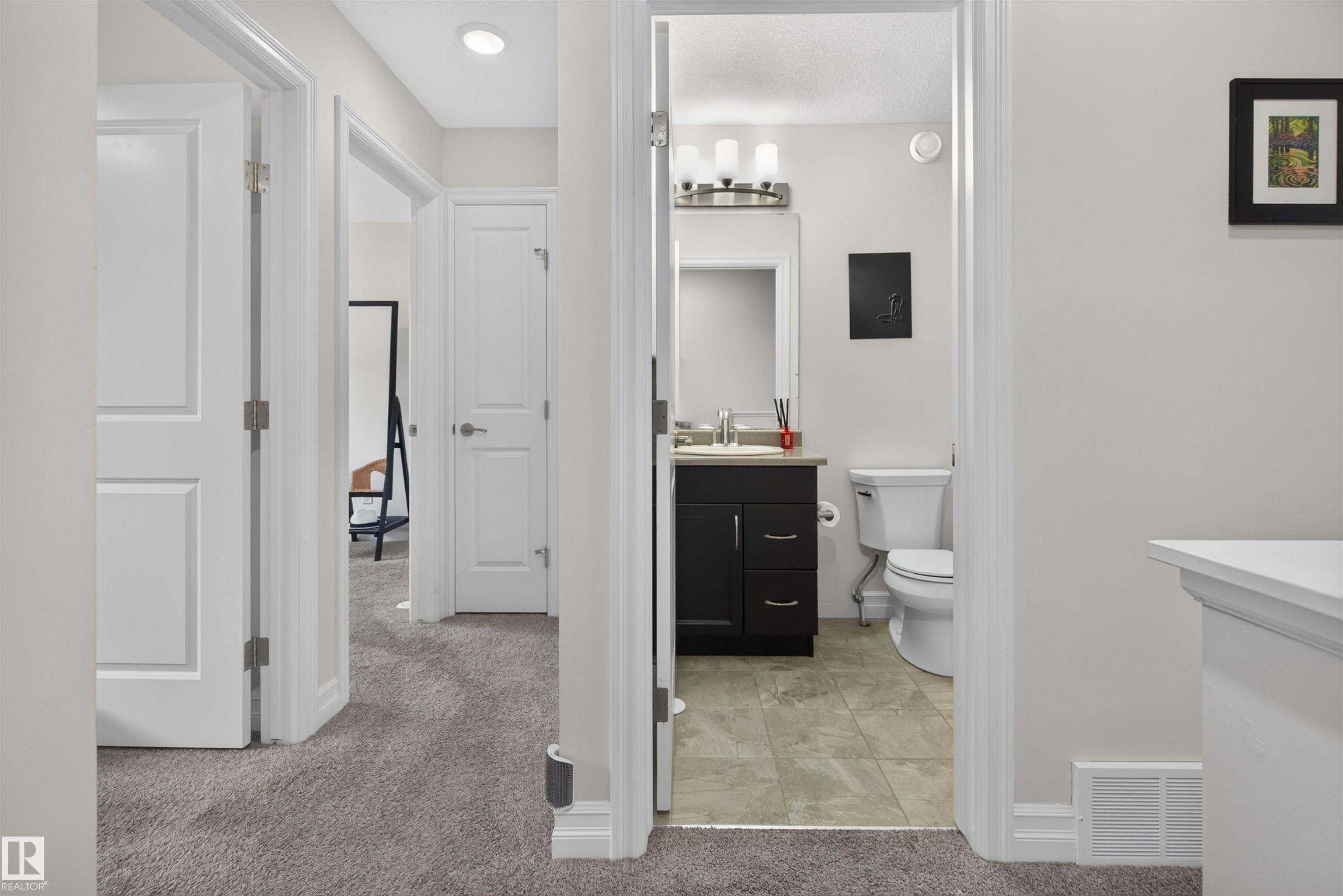 Photo 15 at 35 - 1508 105 Street NW, Bearspaw, Edmonton