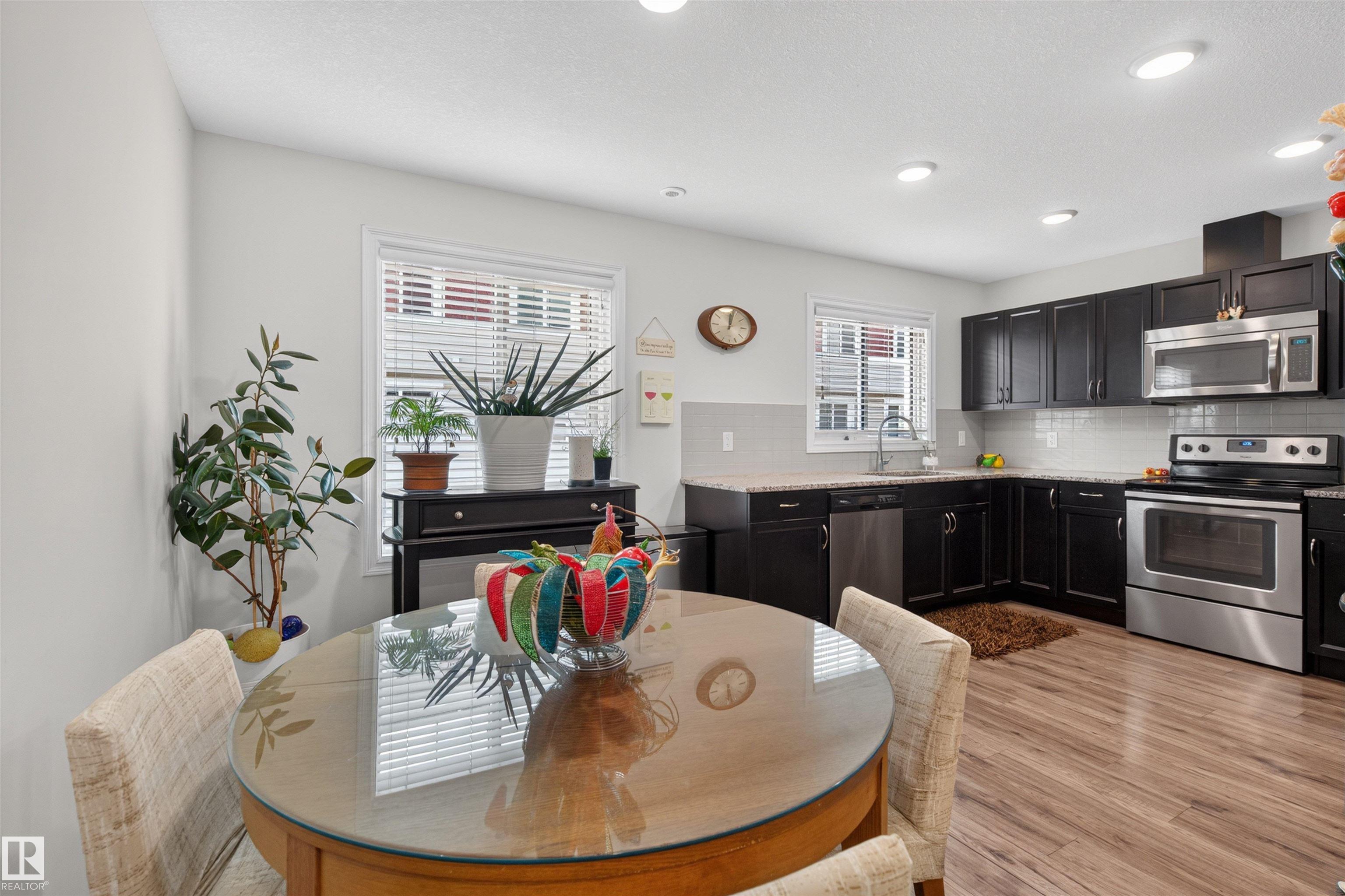 Photo 6 at 35 - 1508 105 Street NW, Bearspaw, Edmonton