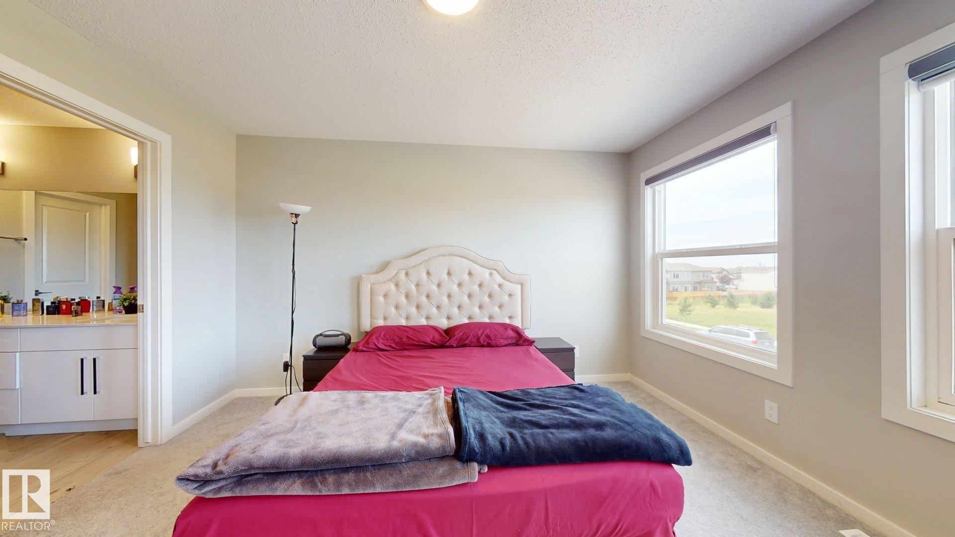 Photo 26 at 607 31 Avenue NW, Maple Crest, Edmonton