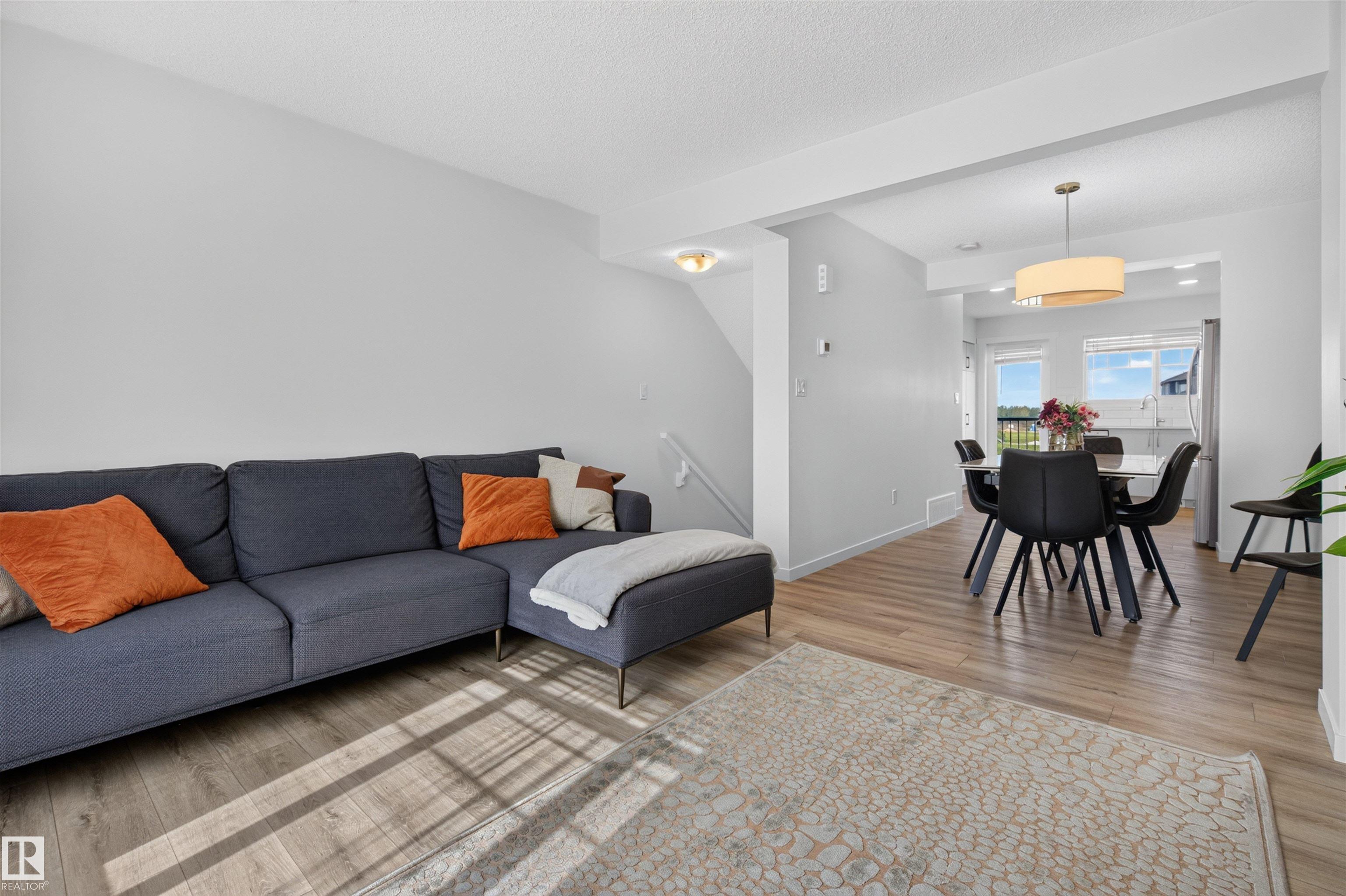 Photo 7 at 22709 84 Avenue NW, Rosenthal, Edmonton