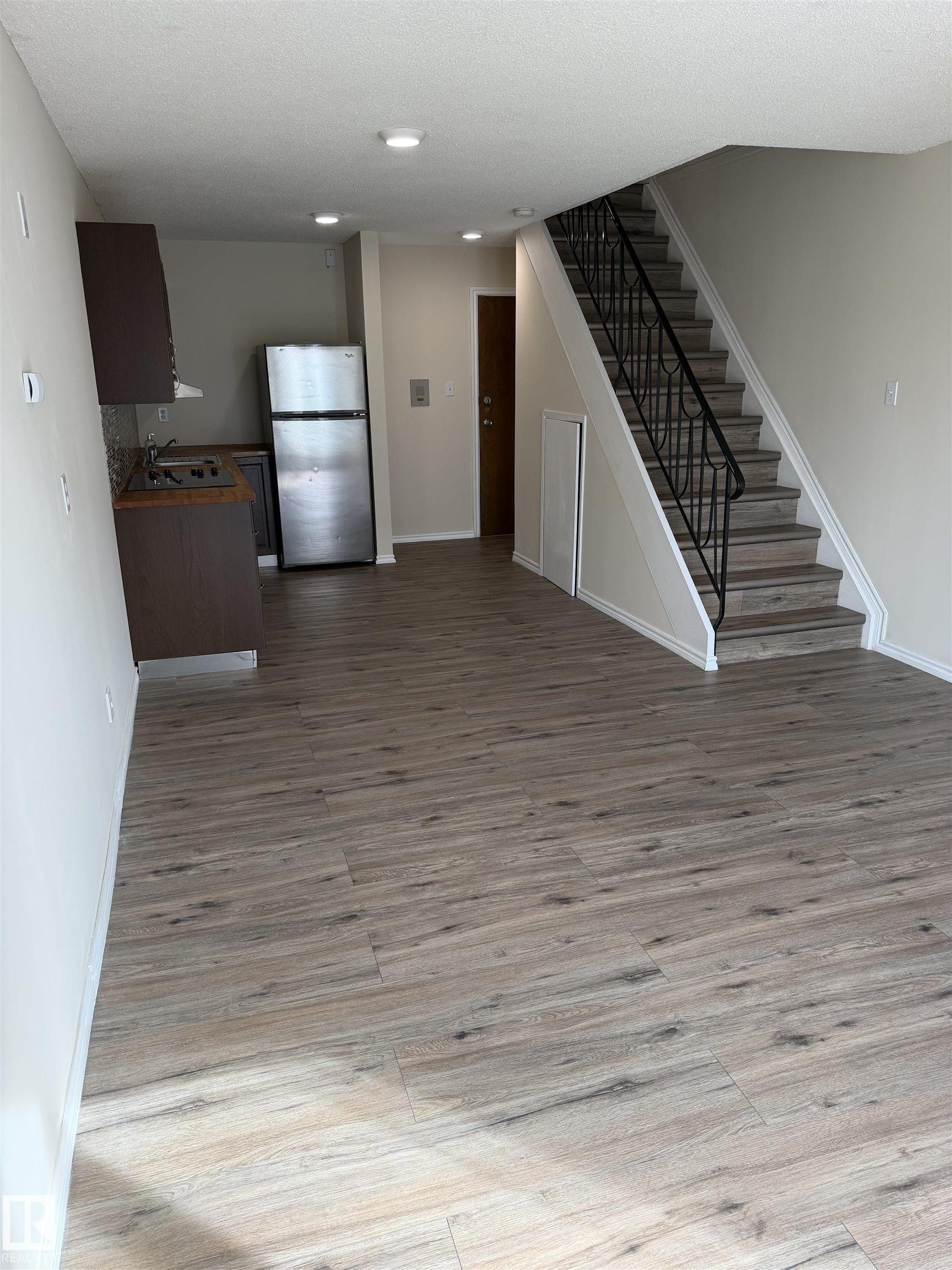 Photo 5 at 209 - 11429 124 Street NW, Inglewood, Edmonton