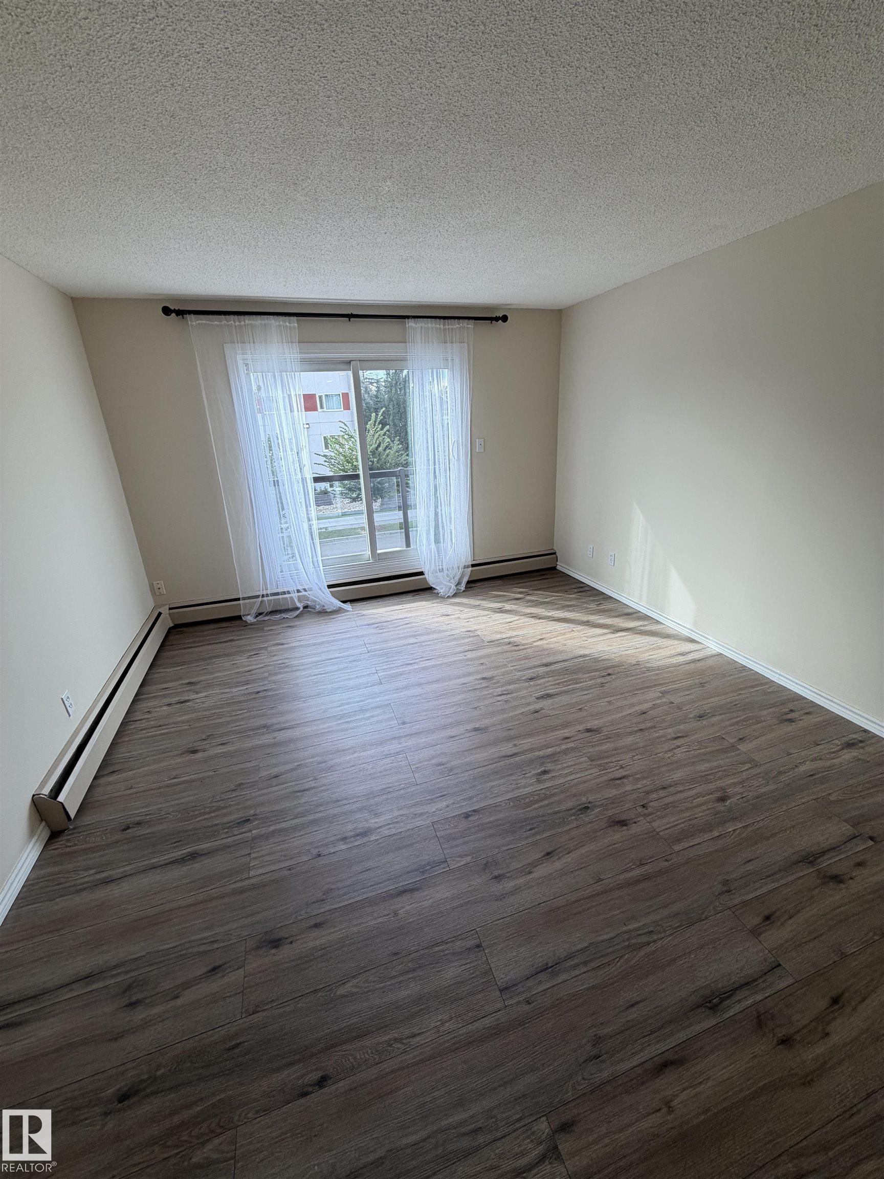Photo 6 at 209 - 11429 124 Street NW, Inglewood, Edmonton