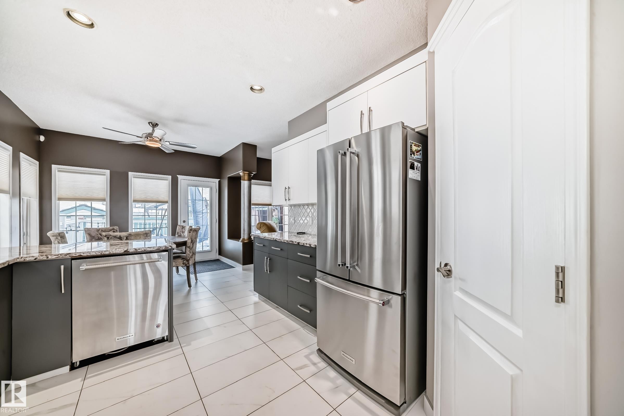 Photo 16 at 170 Blackburn Drive W SW, Blackburne, Edmonton