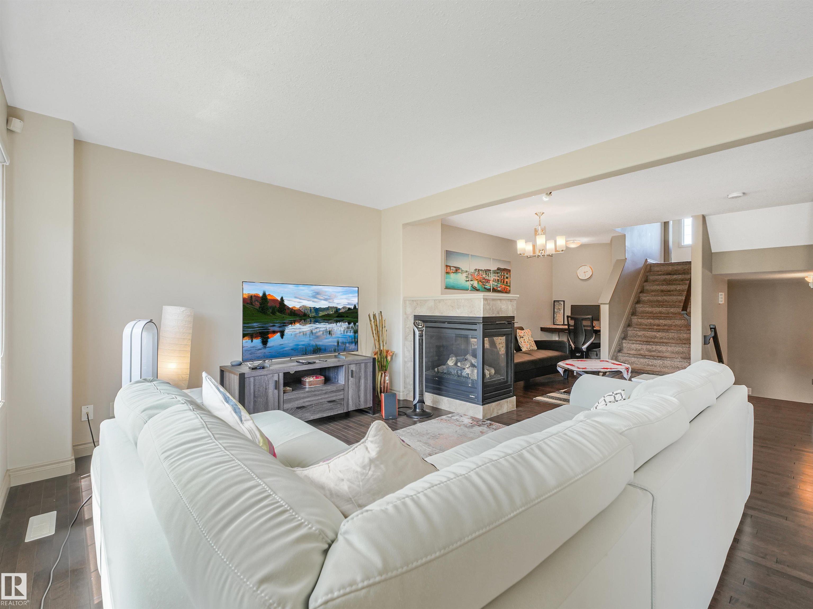 Photo 12 at 3897 Gallinger Loop NW, Granville, Edmonton