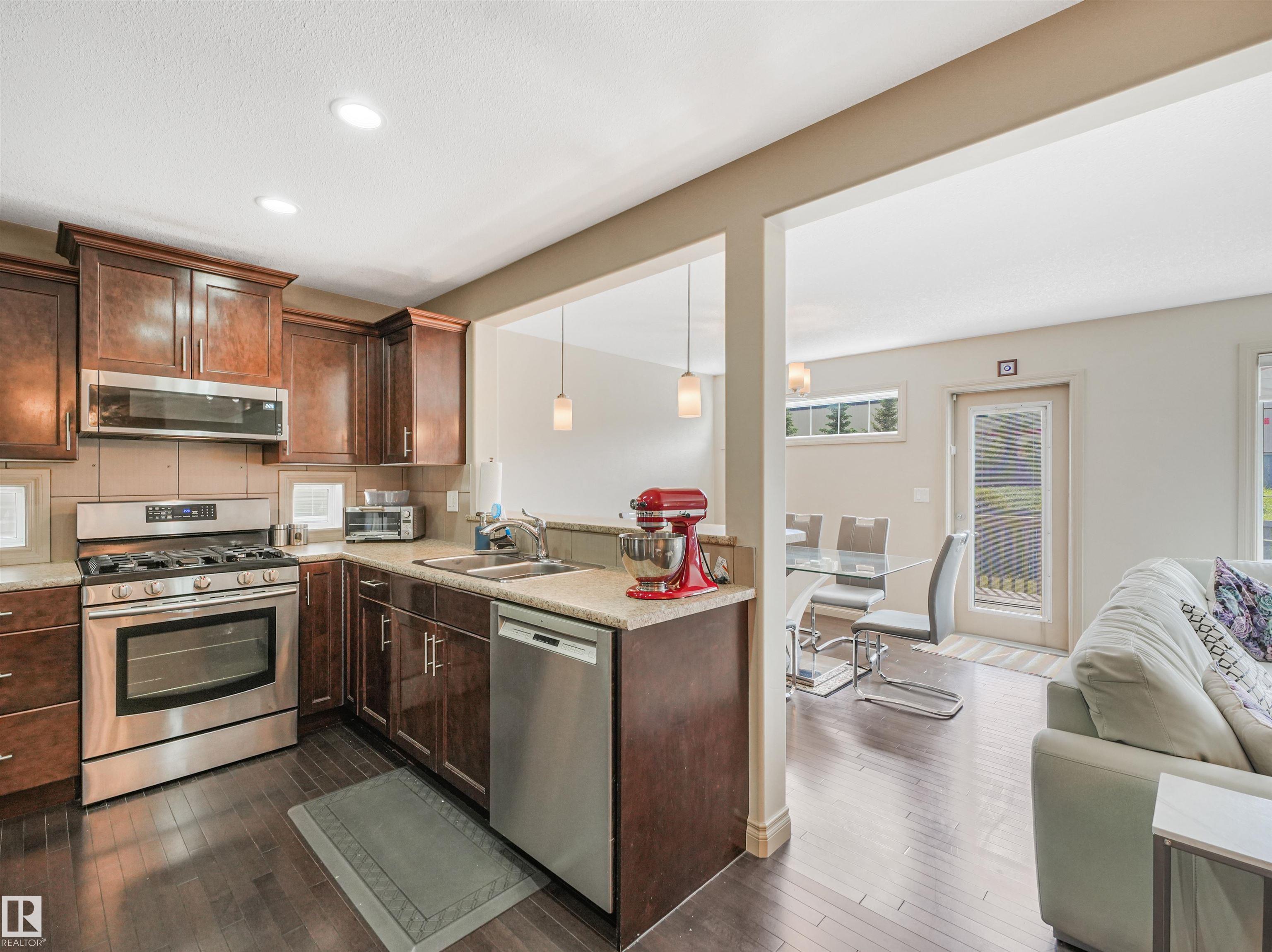Photo 17 at 3897 Gallinger Loop NW, Granville, Edmonton