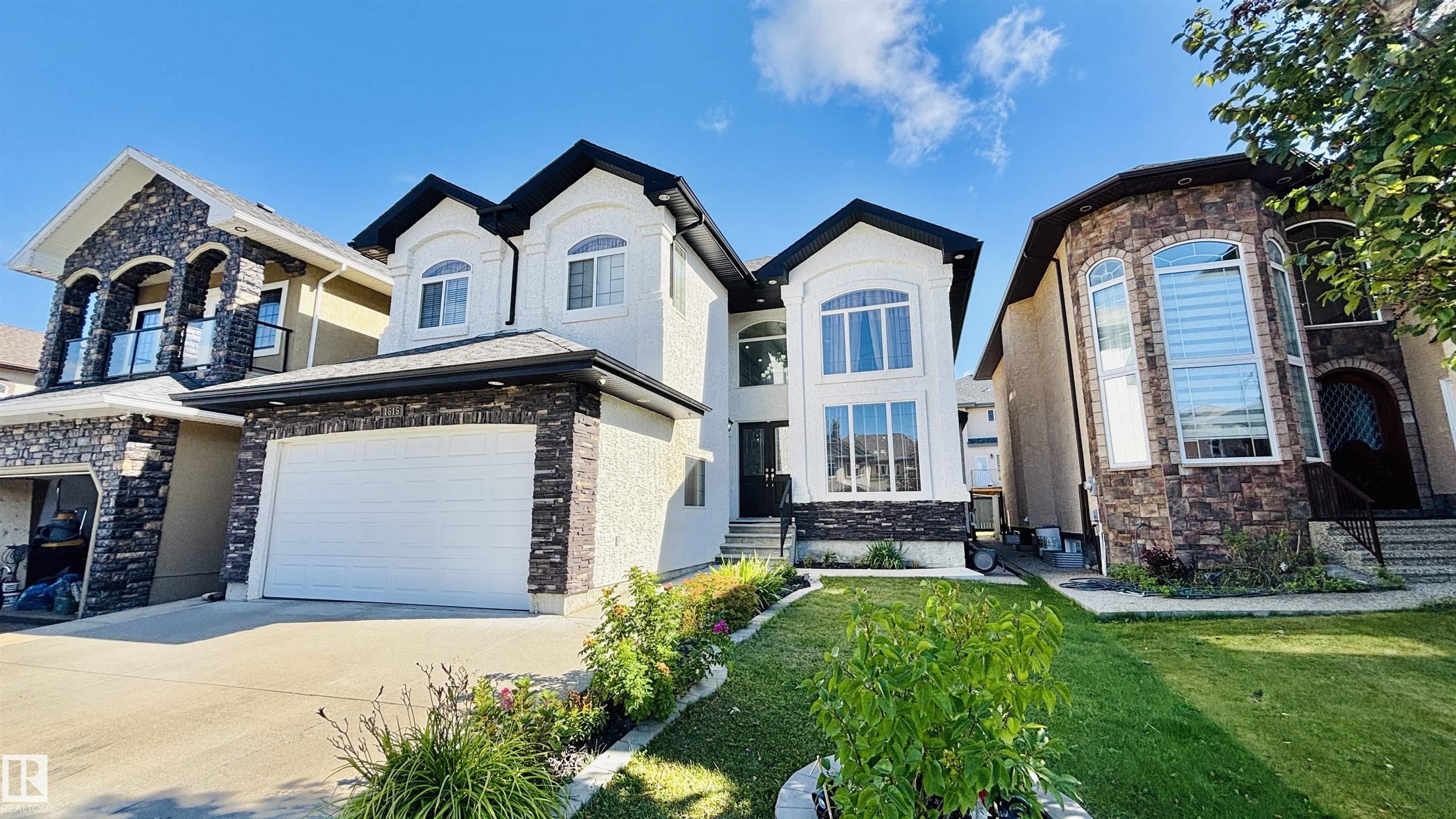 Photo 2 at 1515 68 Street SW, Summerside, Edmonton
