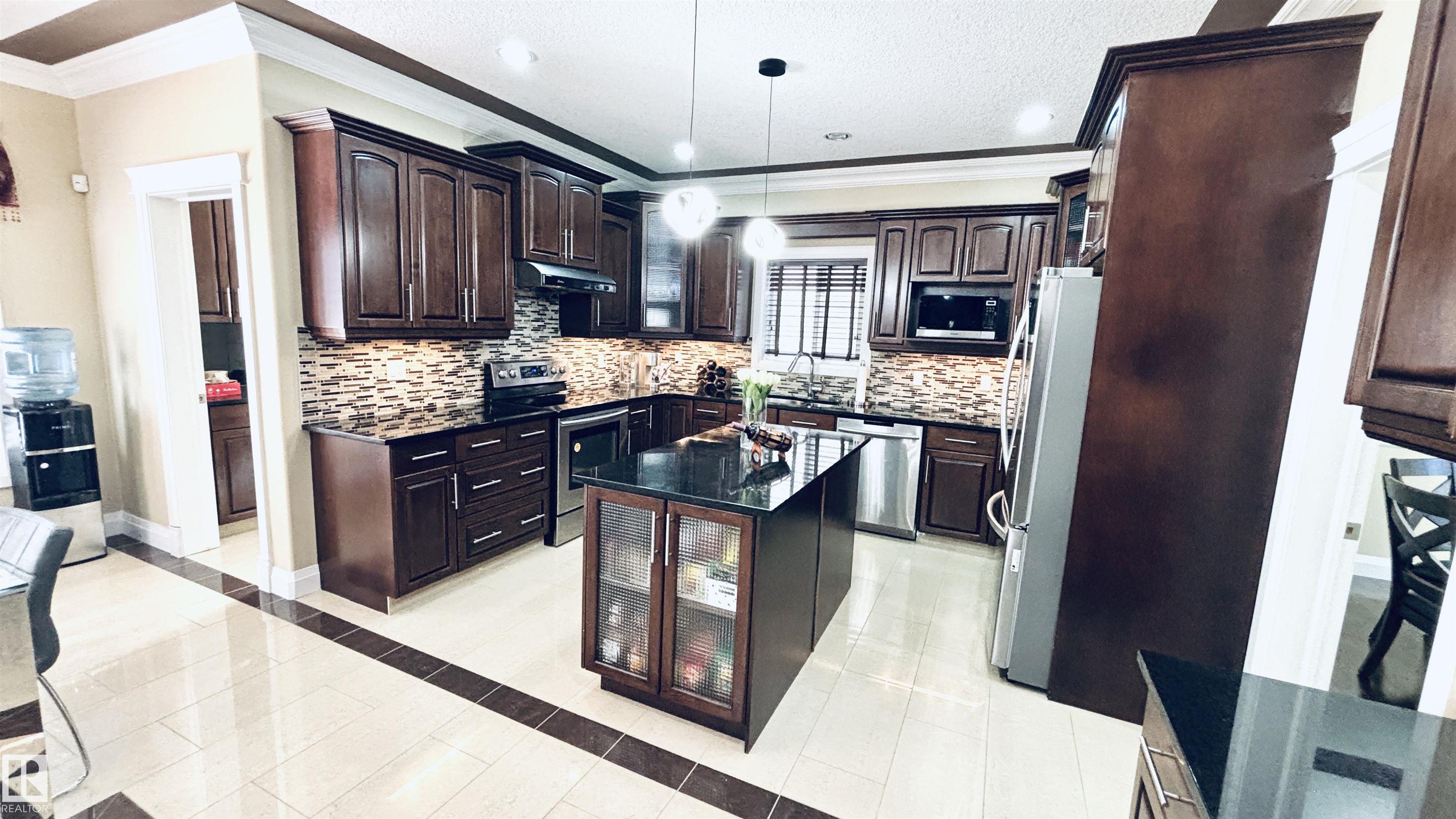Photo 21 at 1515 68 Street SW, Summerside, Edmonton