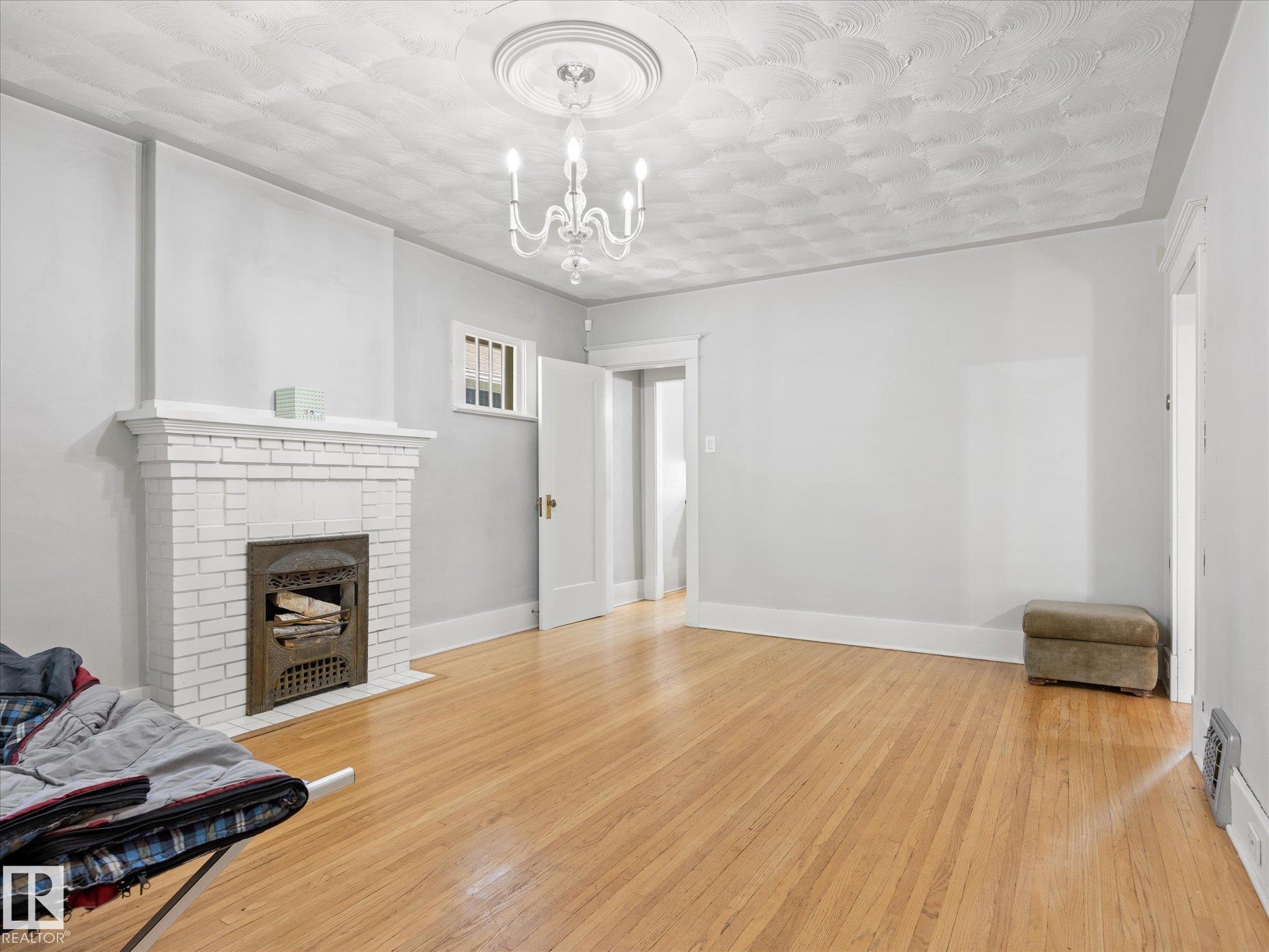 Photo 7 at 11331 66 Street NW, Highlands, Edmonton